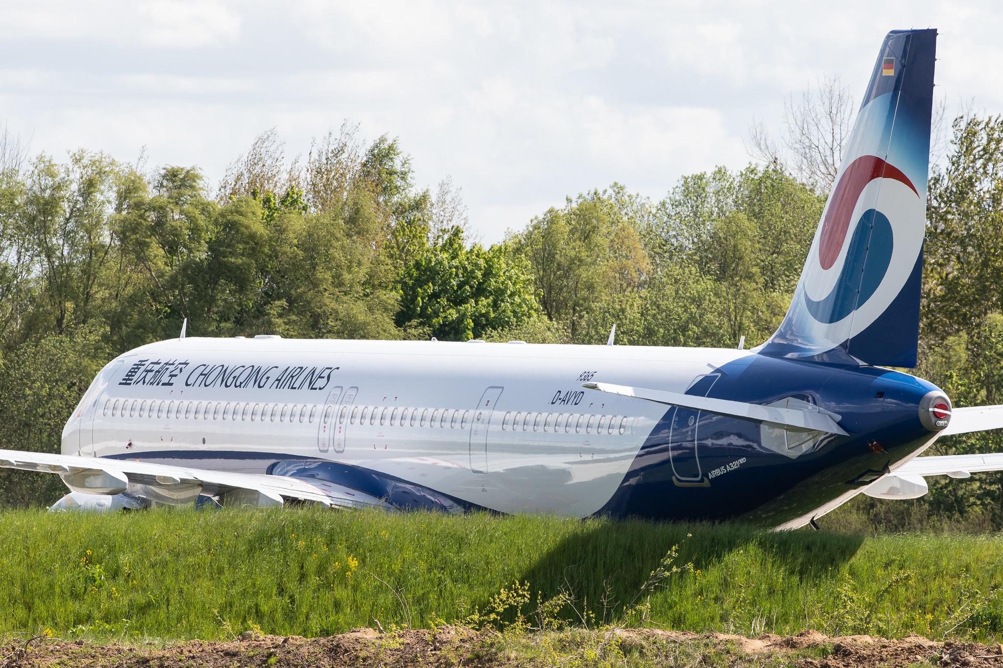 Flughafen Rostock-Laage: Chongqing Airlines (OQ / CQN) | Airbus A321-253NX A21N | D-AVYD | MSN 9365
