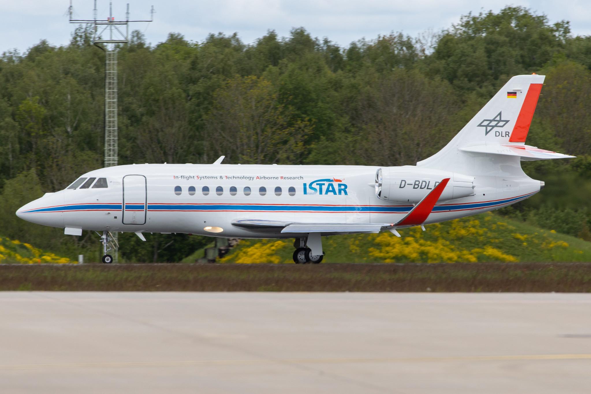 Flughafen Rostock-Laage: Flughafen Rostock-Laage: DLR Flugbetriebe |  Dassault Aviation Falcon 2000LX F2TH | D-BDLR | MSN 006