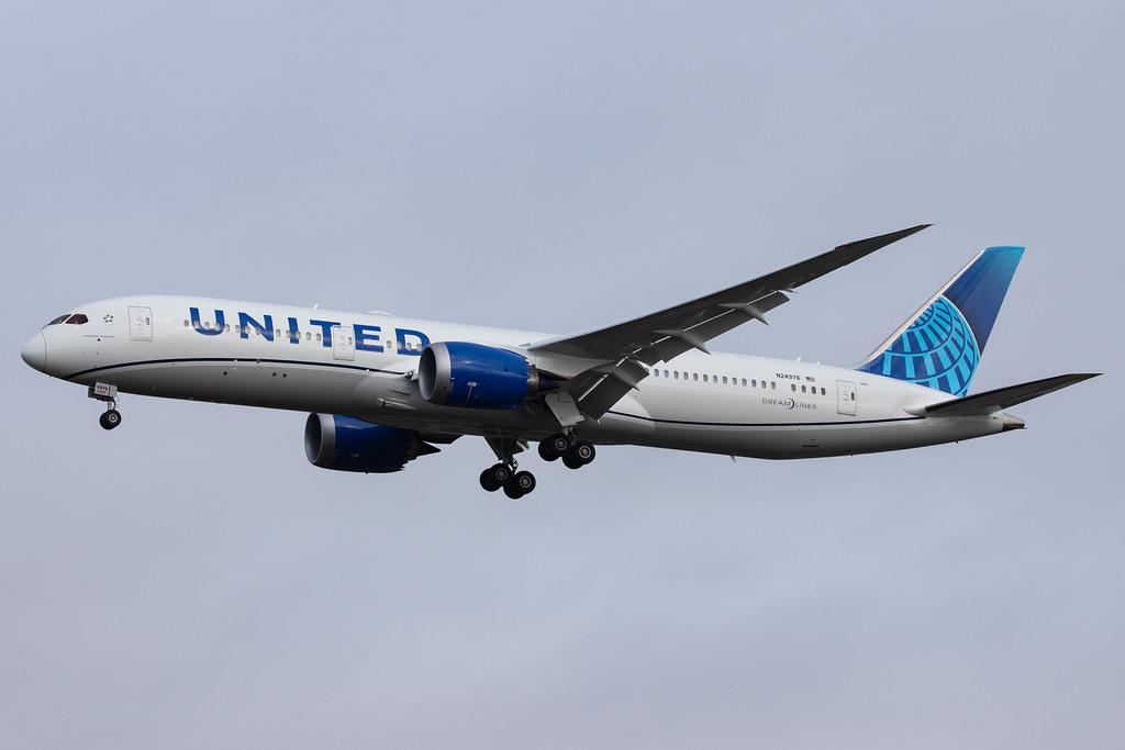 London Heathrow Airport: United Airlines (UA / UAL) |  Boeing 787-9 Dreamliner B789 | N24976 | MSN 66135