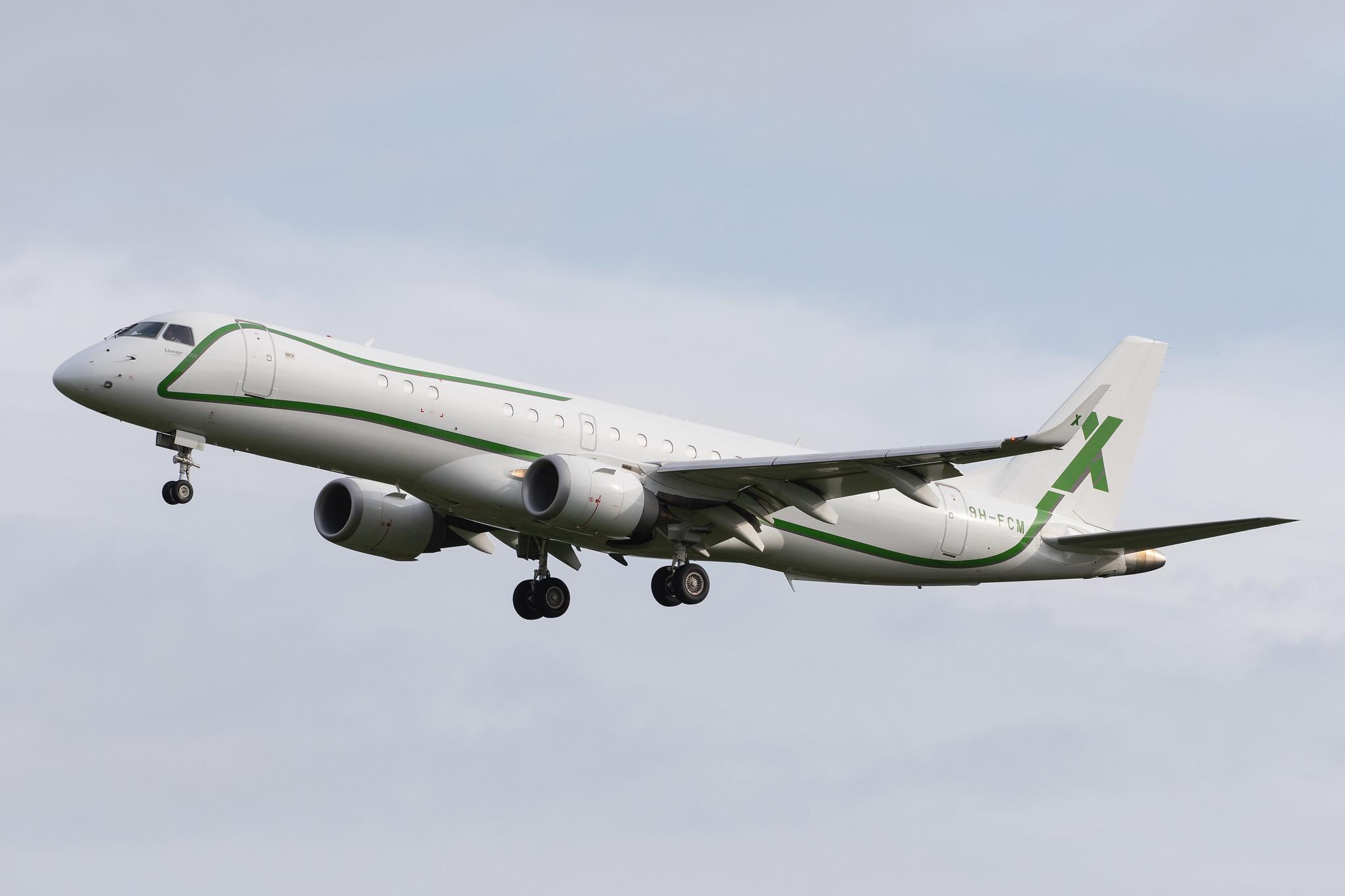 Hamburg Airport: Air X Charter (/ AXY) |  Embraer Lineage 1000 E190 | 9H-FCM | MSN 19000641