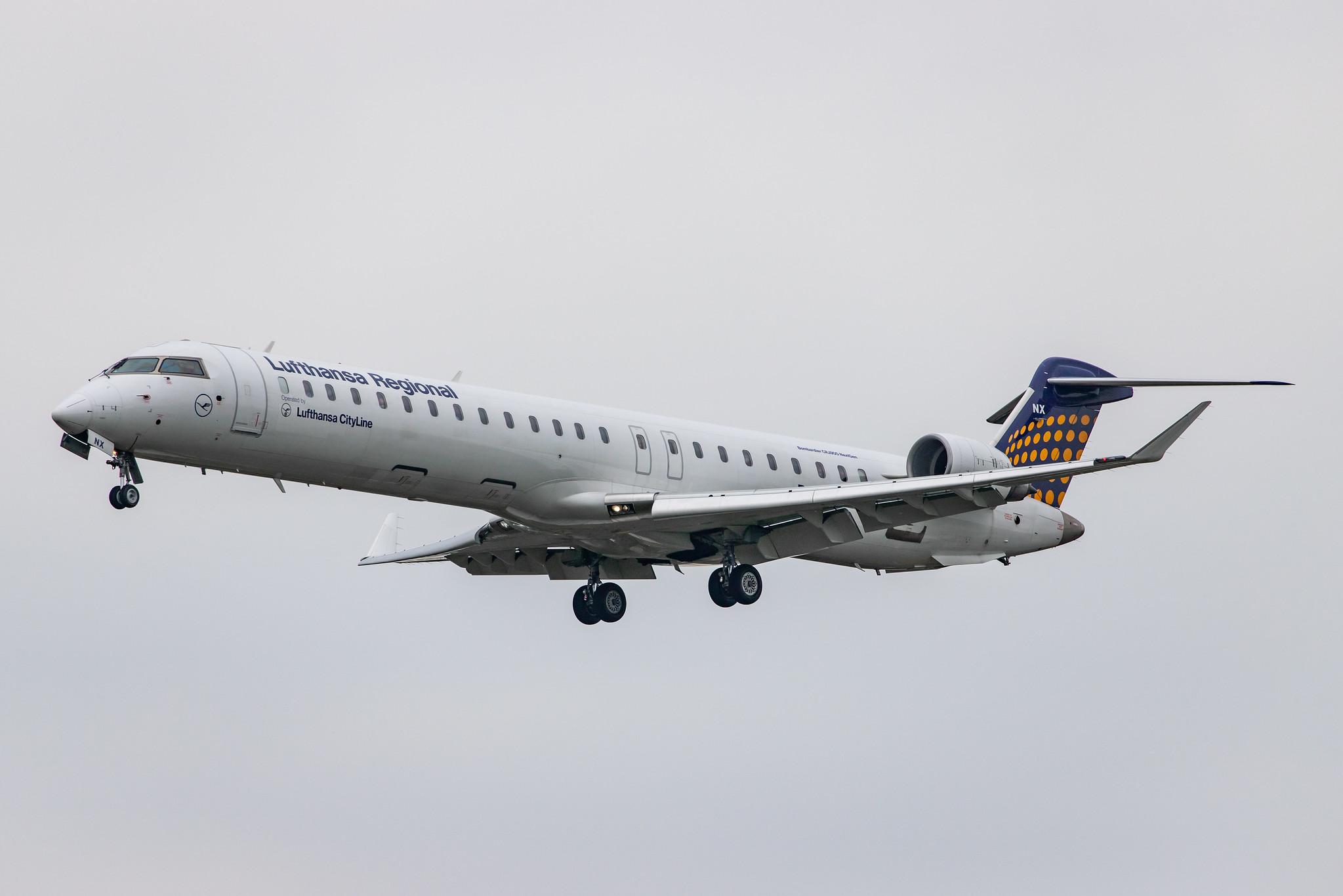 Hamburg Airport: Lufthansa (LH / DLH) | Operator: Lufthansa CityLine |  Bombardier CRJ-900LR CRJ9 | D-ACNX | MSN 15270