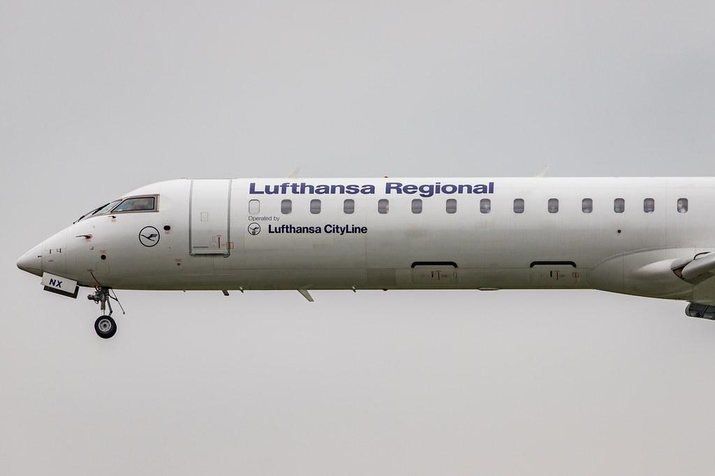 Hamburg Airport: Lufthansa (LH / DLH) | Operator: Lufthansa CityLine |  Bombardier CRJ-900LR CRJ9 | D-ACNX | MSN 15270