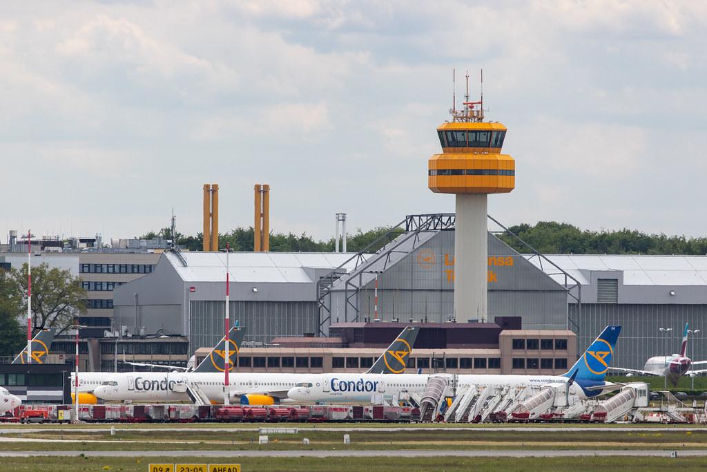 Hamburg Airport: Vorfeld 2 |