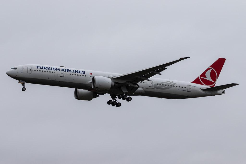 London Heathrow Airport: Turkish Airlines (TK / THY) |  Boeing 777-3F2(ER) B77W | TC-LJE | MSN 44126