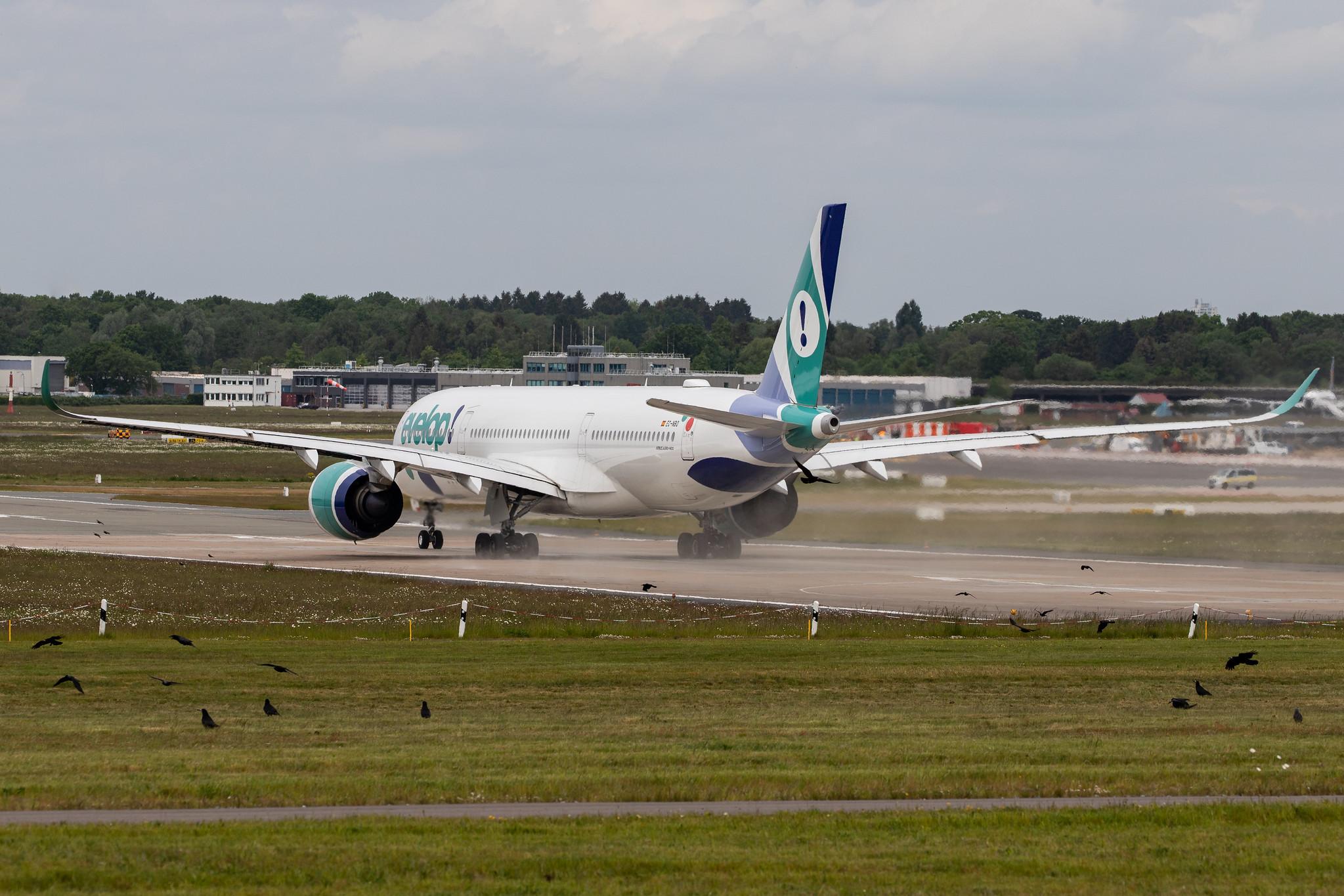Hamburg Airport: Evelop Airlines (E9 / EVE) |  Airbus A350-941 A359 | EC-NBO | MSN 293