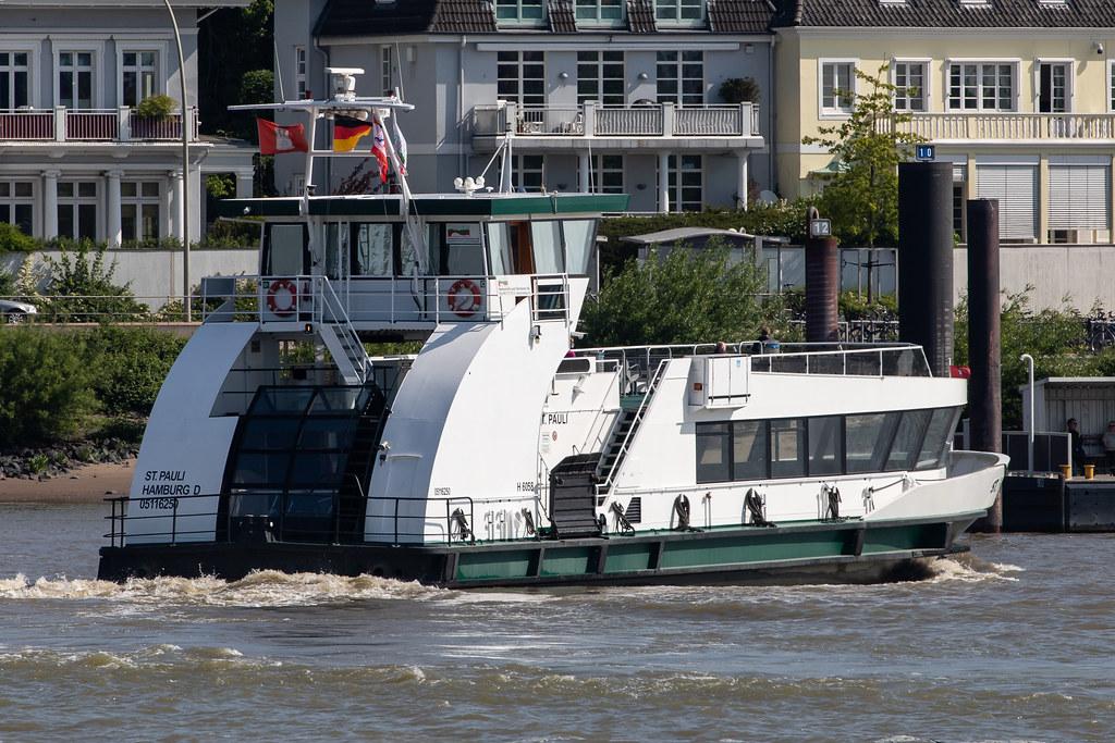 Hamburg Finkenwerder: HADAG Fähre St. Pauli |