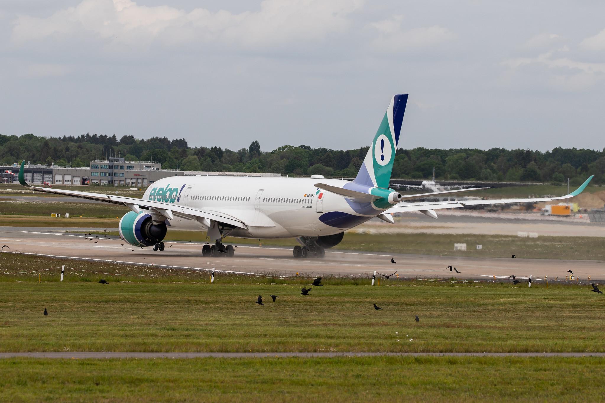 Hamburg Airport: Evelop Airlines (E9 / EVE) |  Airbus A350-941 A359 | EC-NBO | MSN 293