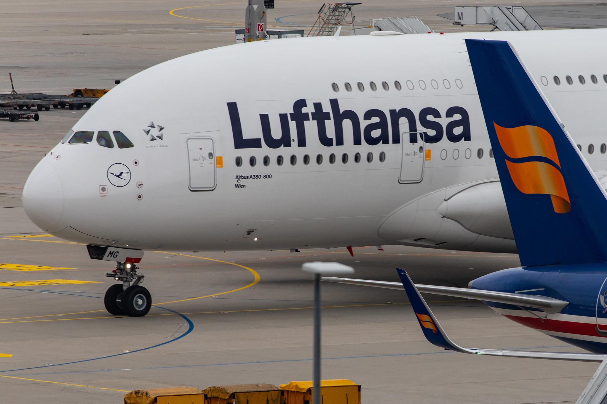 Munich Airport: Lufthansa (LH / DLH) |  Airbus A380-841 A388 | D-AIMG | MSN 069