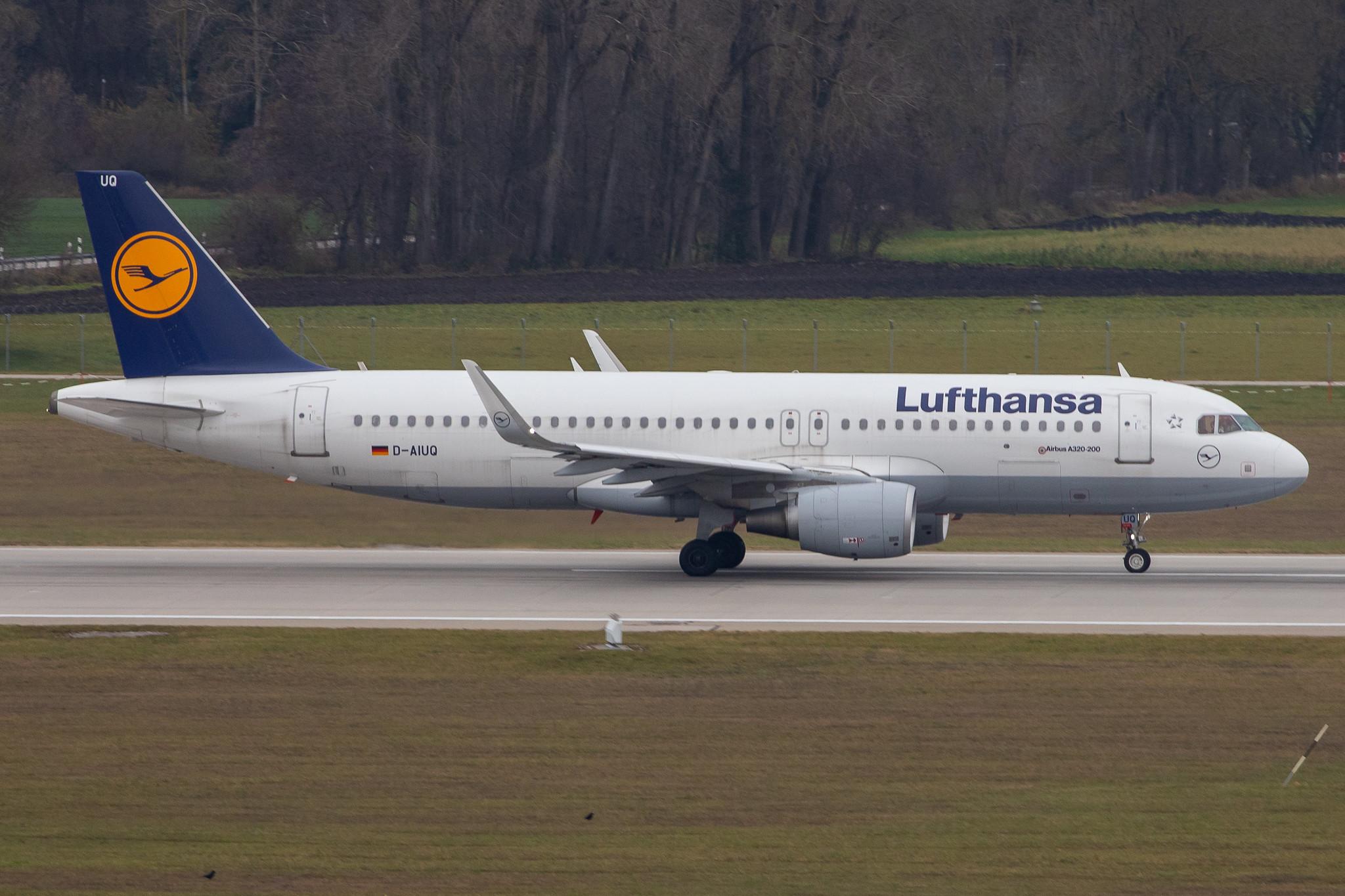 Munich Airport: Lufthansa (LH / DLH) |  Airbus A320-214 A320 | D-AIUQ | MSN 6947