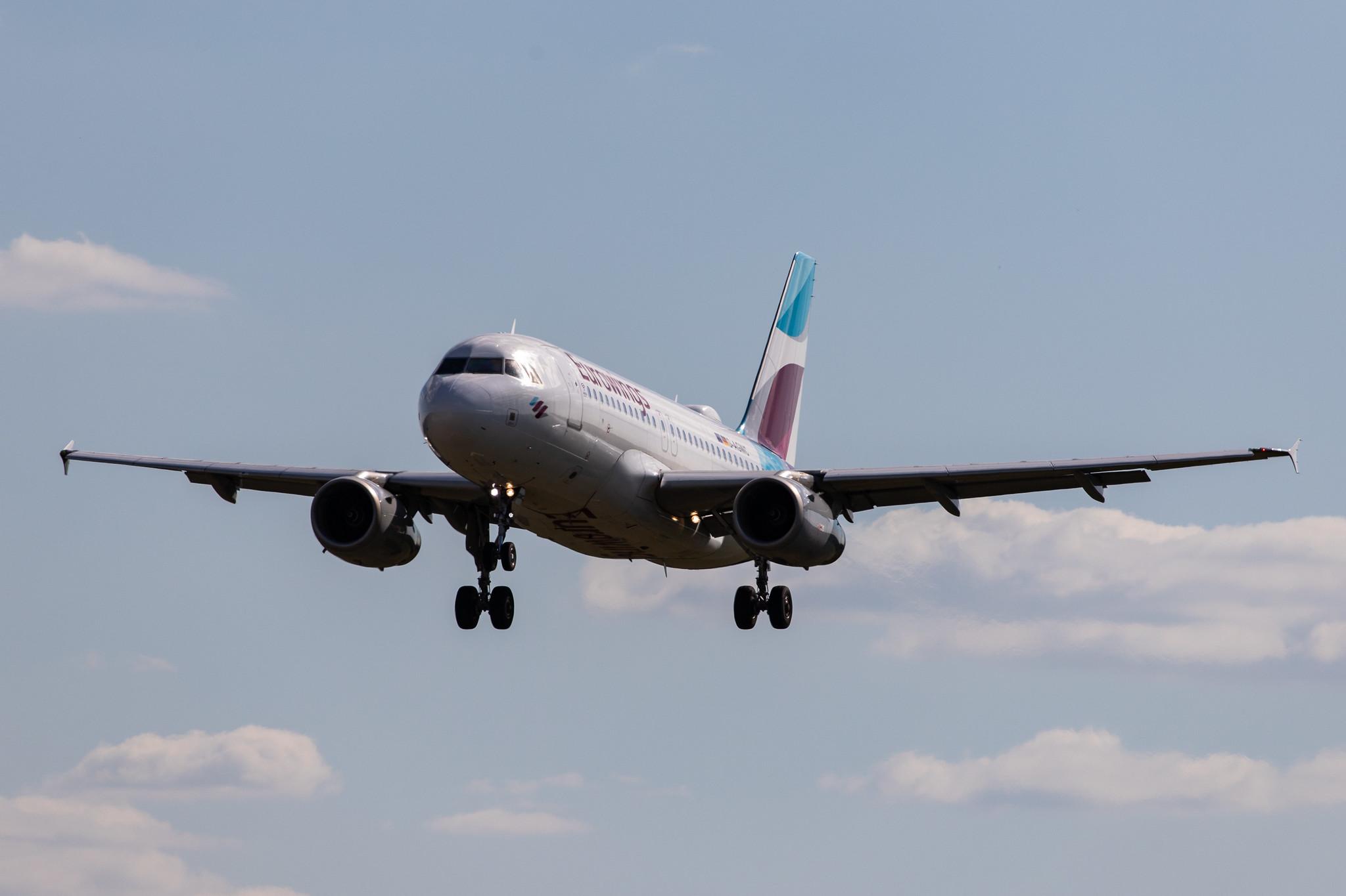 Hamburg Airport: Eurowings (EW / EWG) |  Airbus A319-132 A319 | D-AGWC | MSN 2976