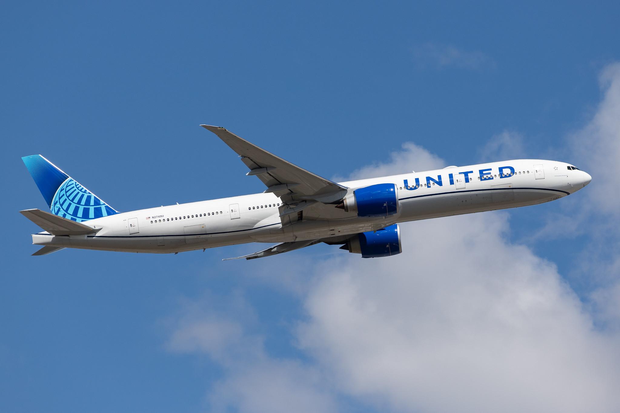 Frankfurt Airport: United Airlines (UA / UAL) |  Boeing 777-300(ER) B77W | N2749U | MSN 66589