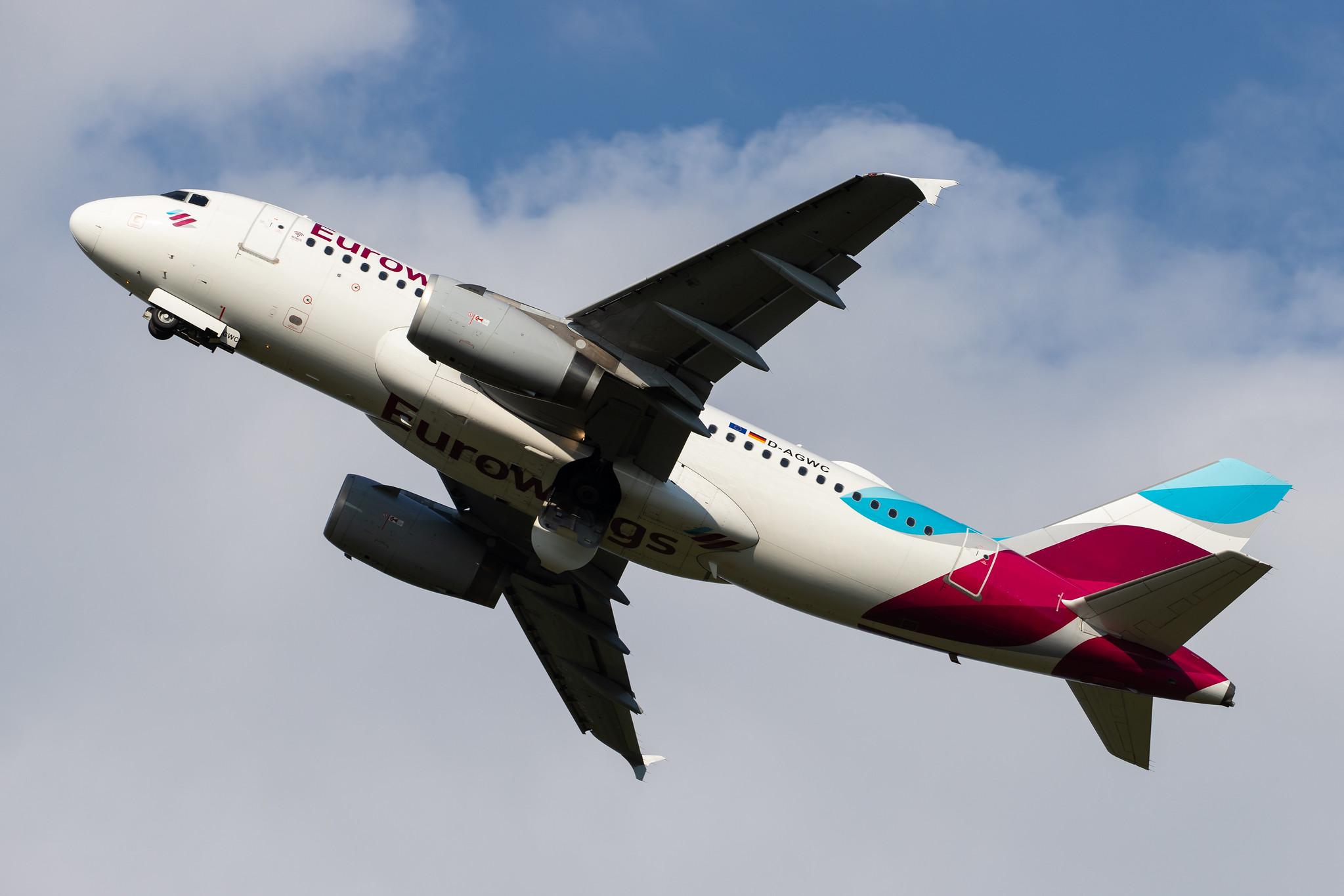 Hamburg Airport: Eurowings (EW / EWG) |  Airbus A319-132 A319 | D-AGWC | MSN 2976