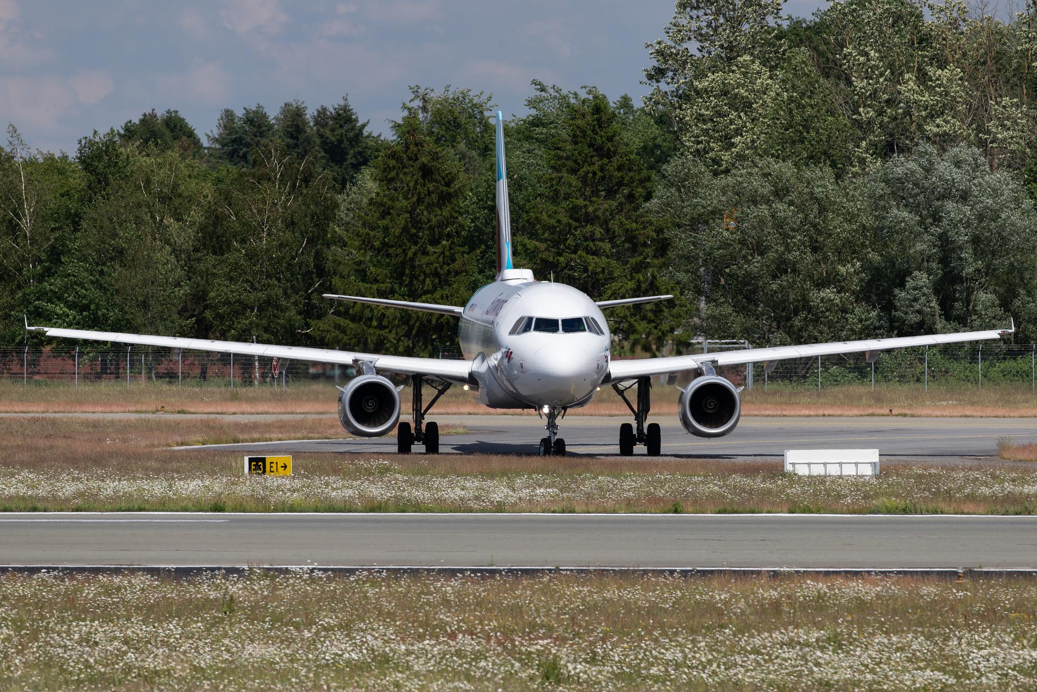 Hamburg Airport: Eurowings (EW / EWG) |  Airbus A319-132 A319 | D-AGWC | MSN 2976