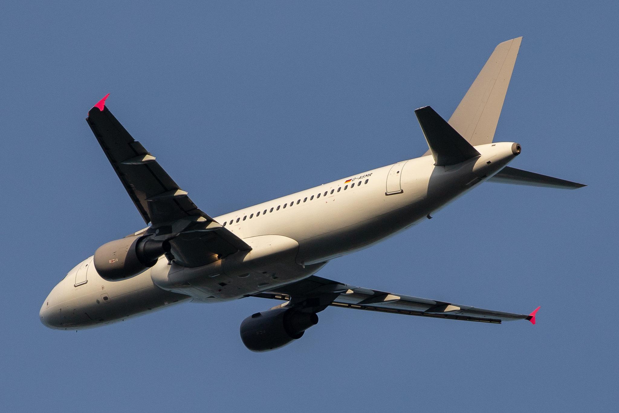 Frankfurt Airport: Sundair (SR / SDR) |  Airbus A320-214 A320 | D-ASMR | MSN 2619