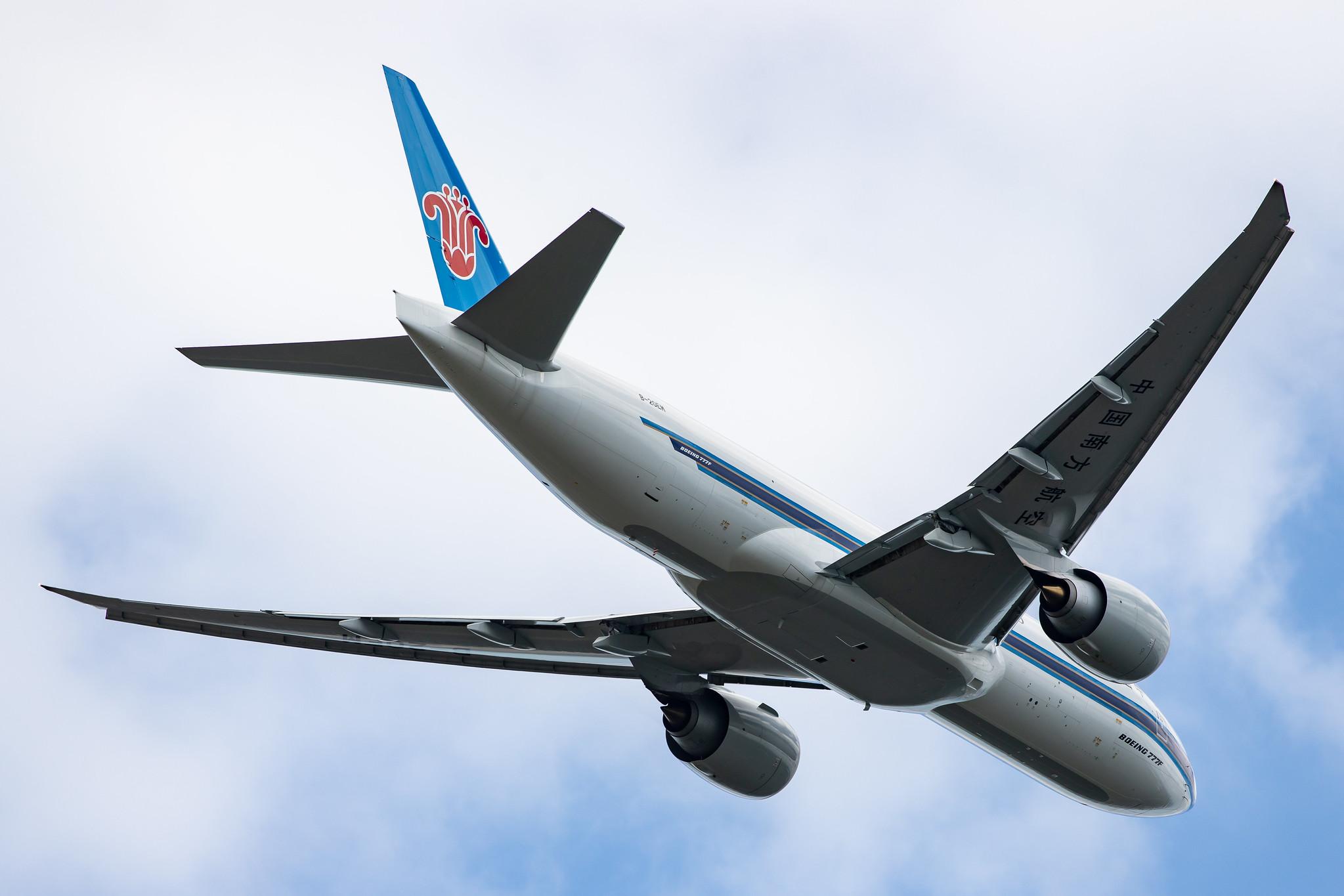 Frankfurt Airport: China Southern Airlines (CZ / CSN) |  Boeing 777-F B77L | B-20EM | MSN 65421
