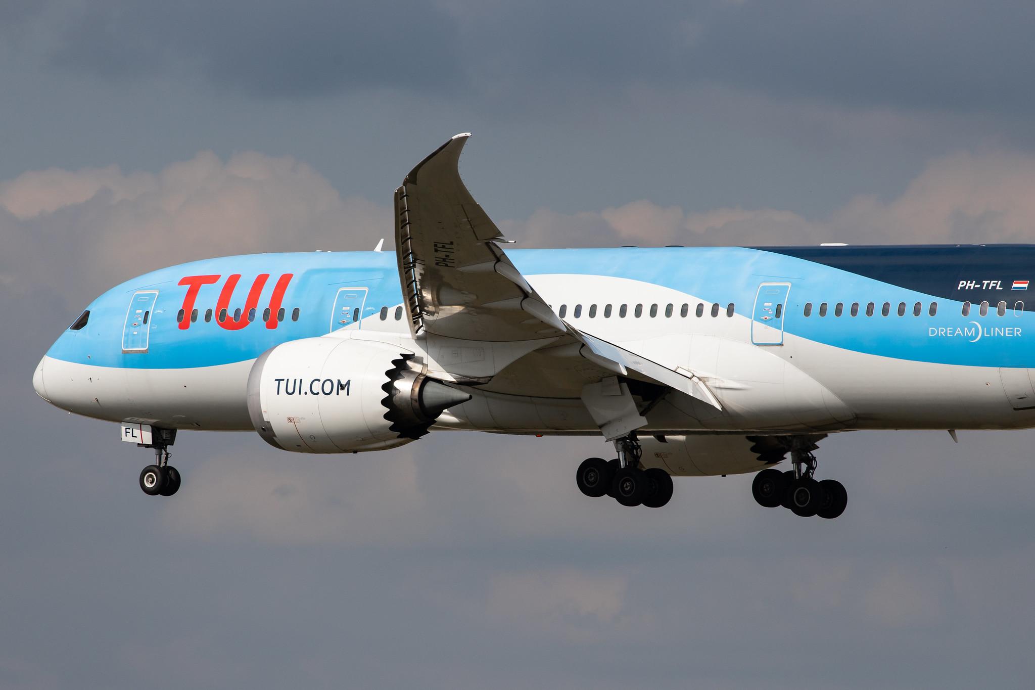Hamburg Airport: TUI (X3 / TUI) | Operator: TUI fly Netherlands |  Boeing 787-8 Dreamliner B788 | PH-TFL | MSN 37228