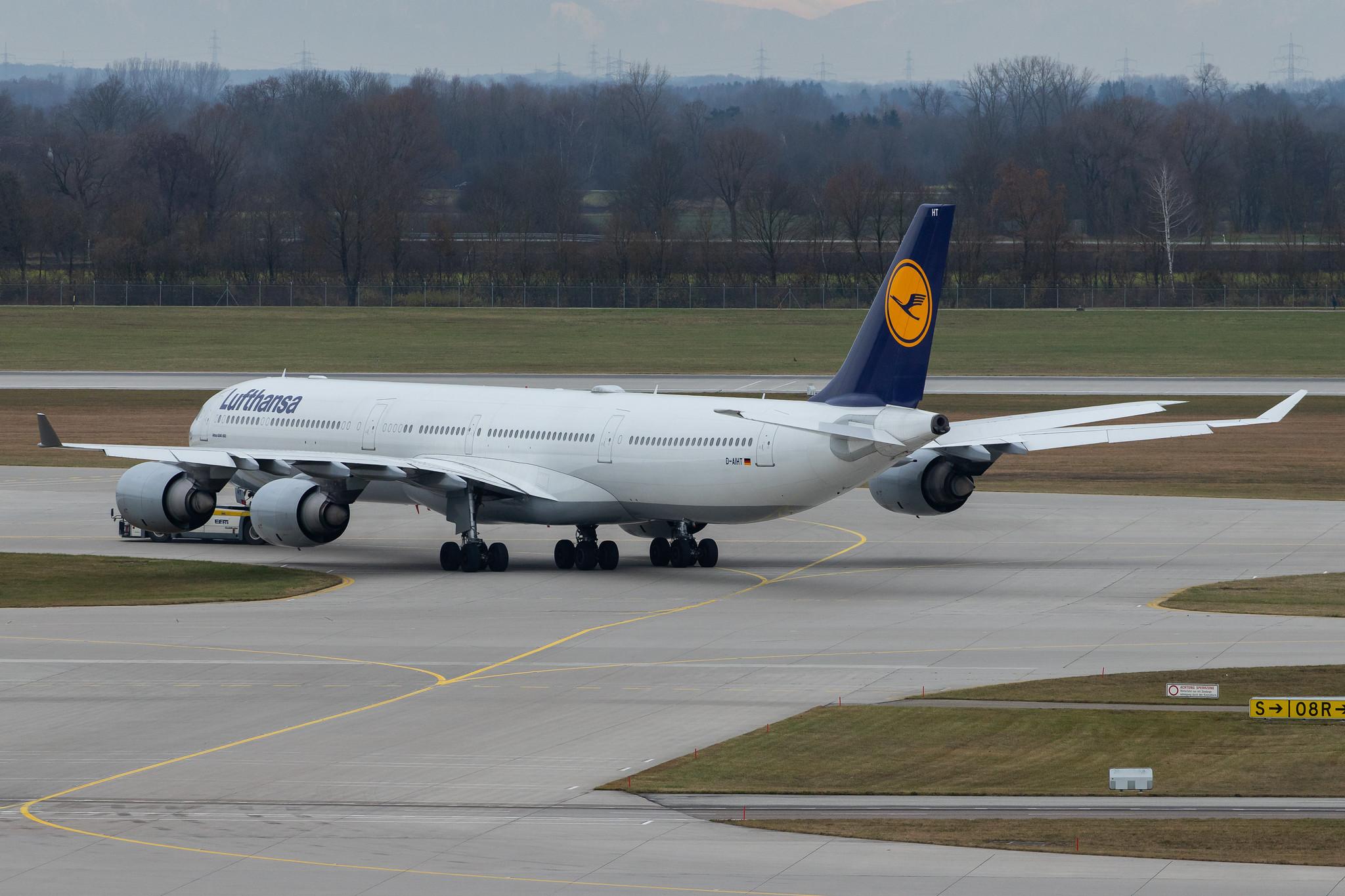 Munich Airport: Lufthansa (LH / DLH) |  Airbus A340-642 A346 | D-AIHT | MSN 0846