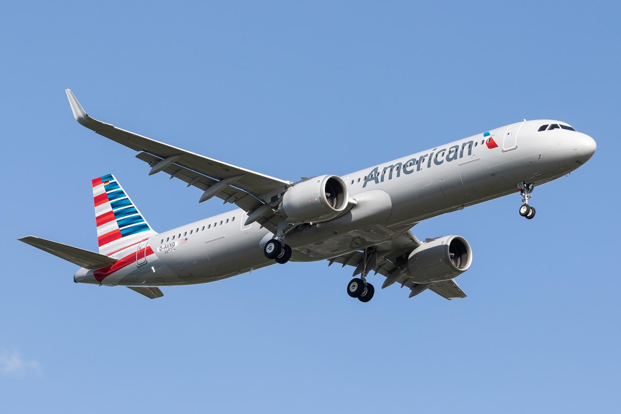 Hamburg Airport: American Airlines (AA / AAL) |  Airbus A321-253NX A21N | D-AVXQ | MSN 9374 (N413AN)