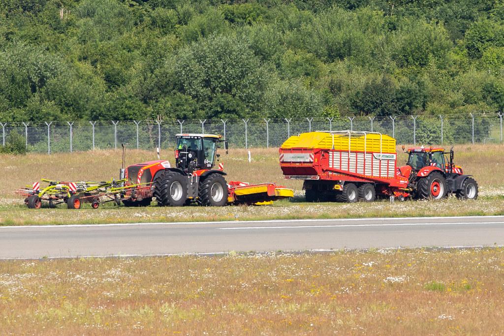 Hamburg Airport: Rasenmähen |