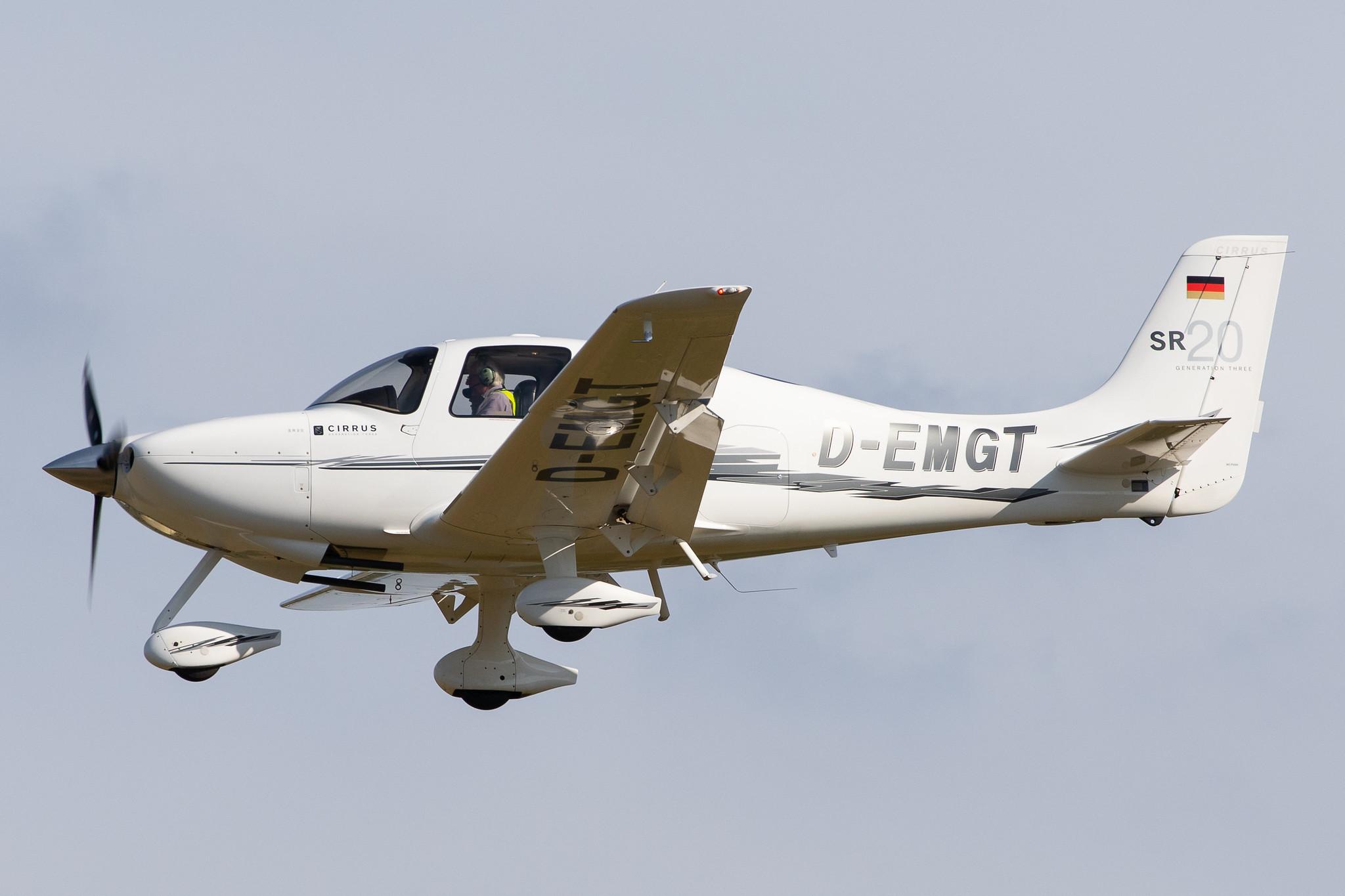 Hamburg Airport: Private owner |  Cirrus SR20-G3 SR20 | D-EMGT | MSN 1951