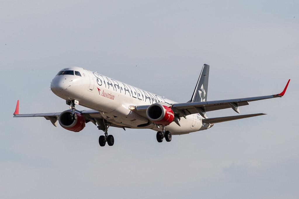 Hamburg Airport: Austrian Airlines (OS / AUA) |  Livery: Star Alliance Livery |  Embraer E195LR E195 | OE-LWH | MSN 19000486
