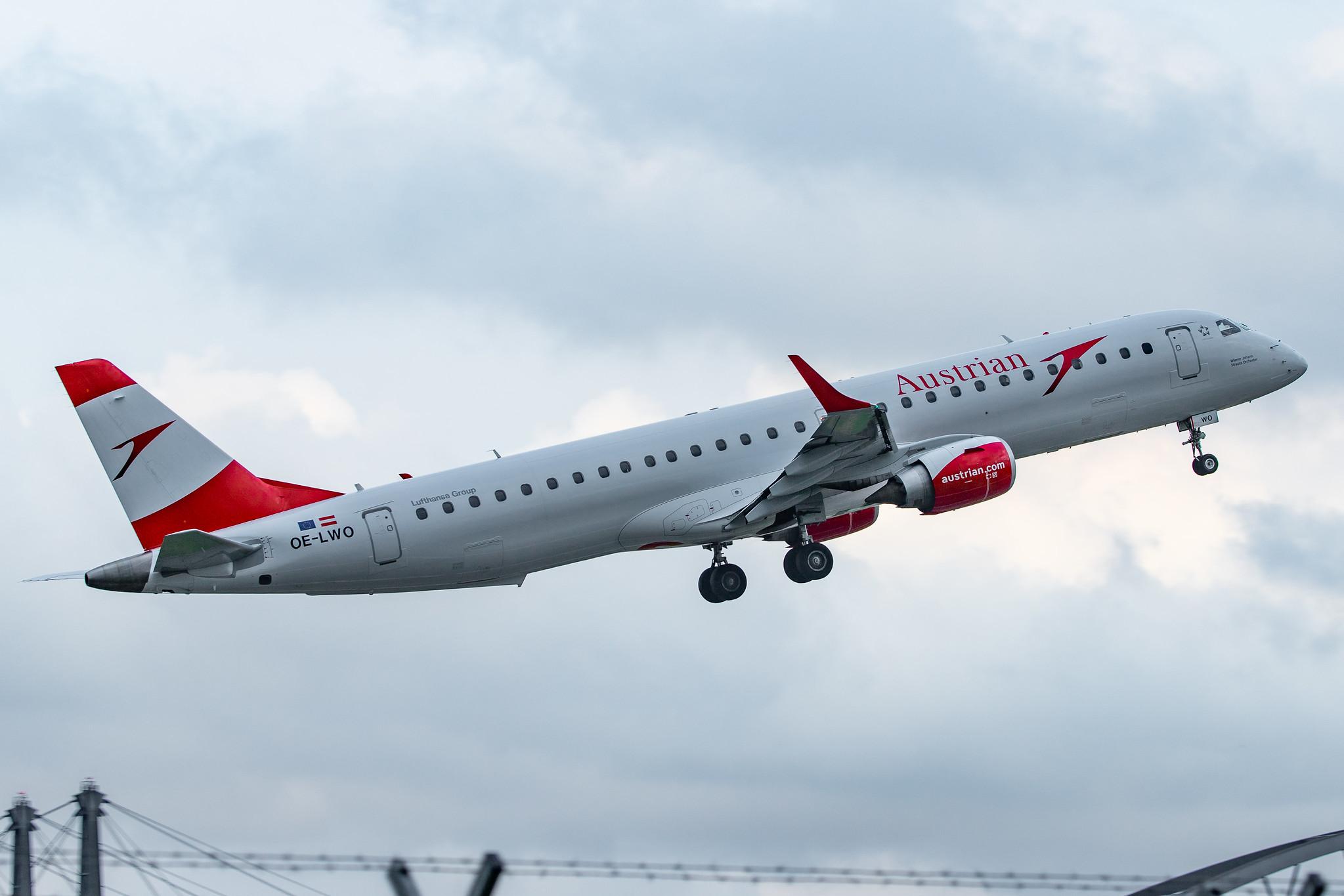 Hamburg Airport: Austrian Airlines (OS / AUA) |  Embraer E195LR E195 | OE-LWO | MSN 19000555