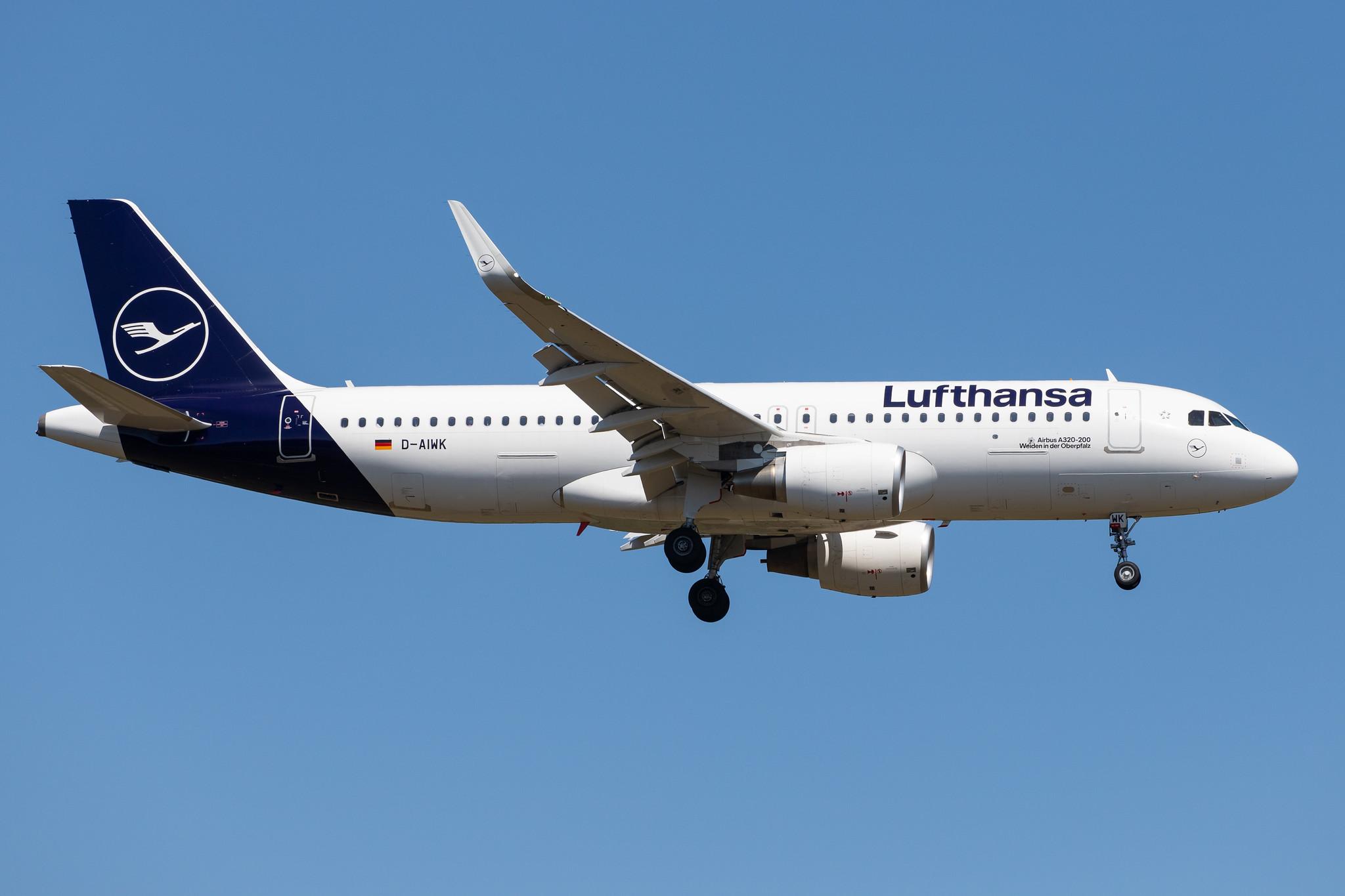 Frankfurt Airport: Lufthansa (LH / DLH) |  Airbus A320-214 A320 | D-AIWK | MSN 9058