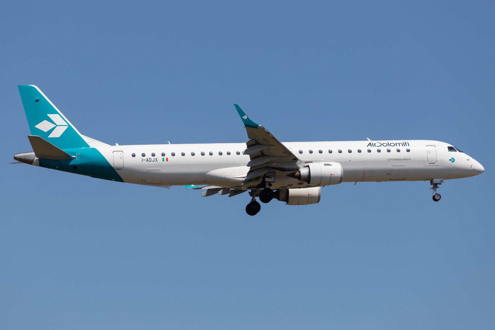 Frankfurt Airport: Air Dolomiti (EN / DLA) |  Embraer E195LR E195 | I-ADJX | MSN 19000305