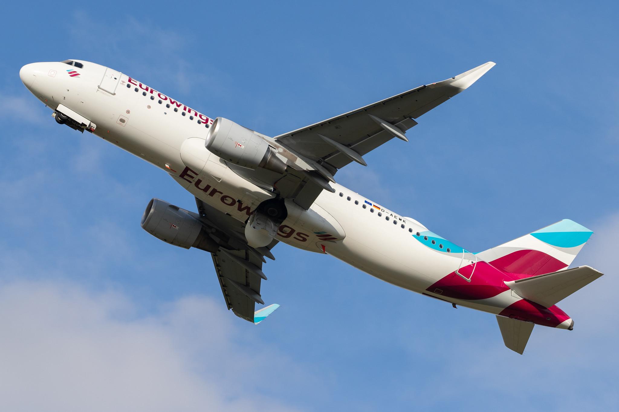 Hamburg Airport: Eurowings (EW / EWG) |  Airbus A320-214 A320 | D-AEWK | MSN 7261