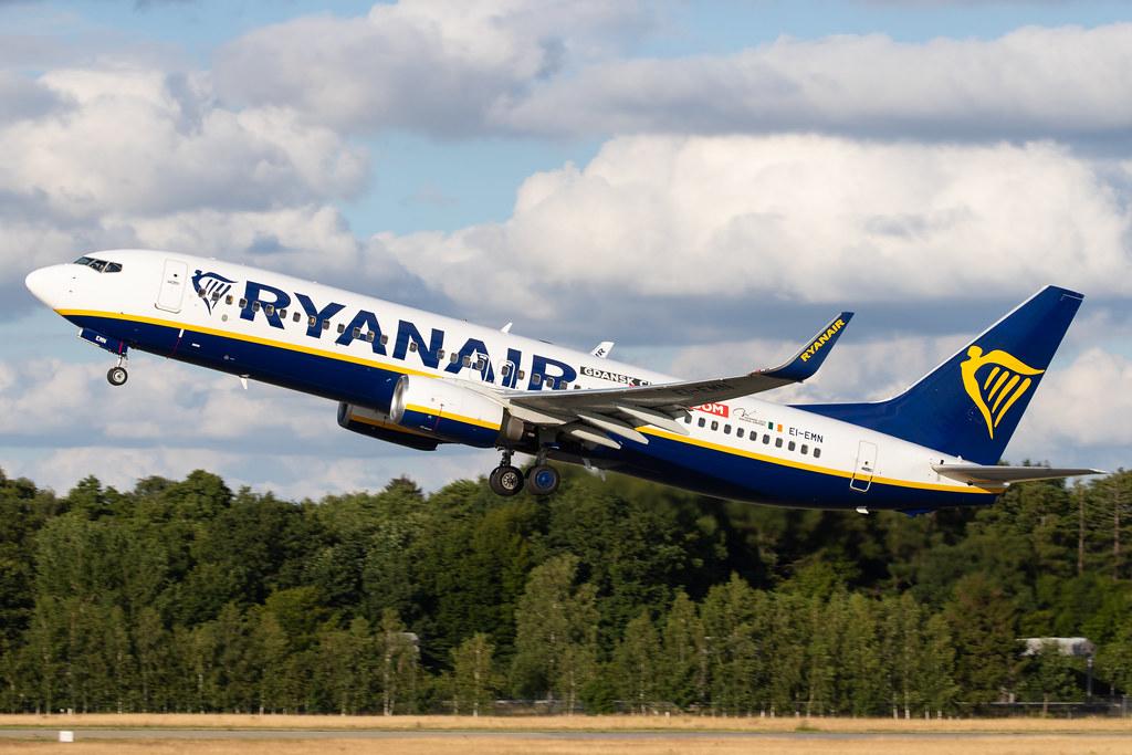 Hamburg Airport: Ryanair (FR / RYR) |  Boeing 737-8AS B738 | EI-EMN | MSN 38515