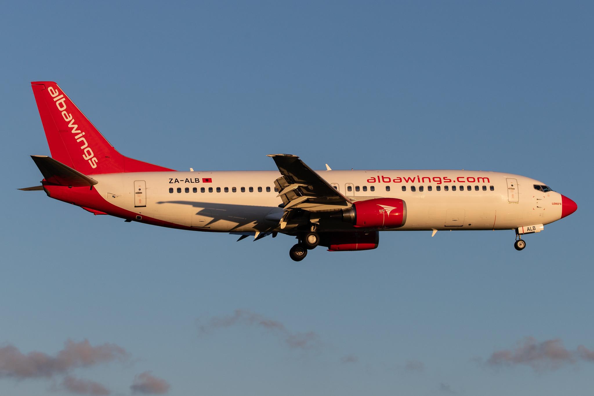 Hamburg Airport: Albawings (2B / AWT) |  Boeing 737-46J B734 | ZA-ALB | MSN 27171