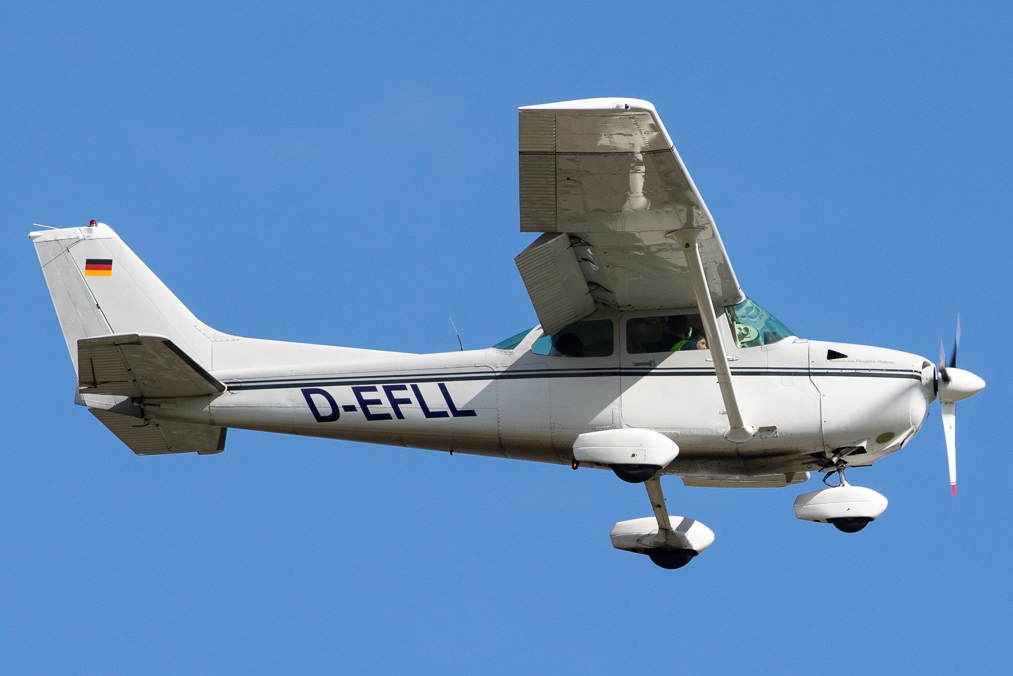 Hamburg Airport: Private Owner |  Cessna 172P Skyhawk C172 | D-EFLL | MSN 172-75489
