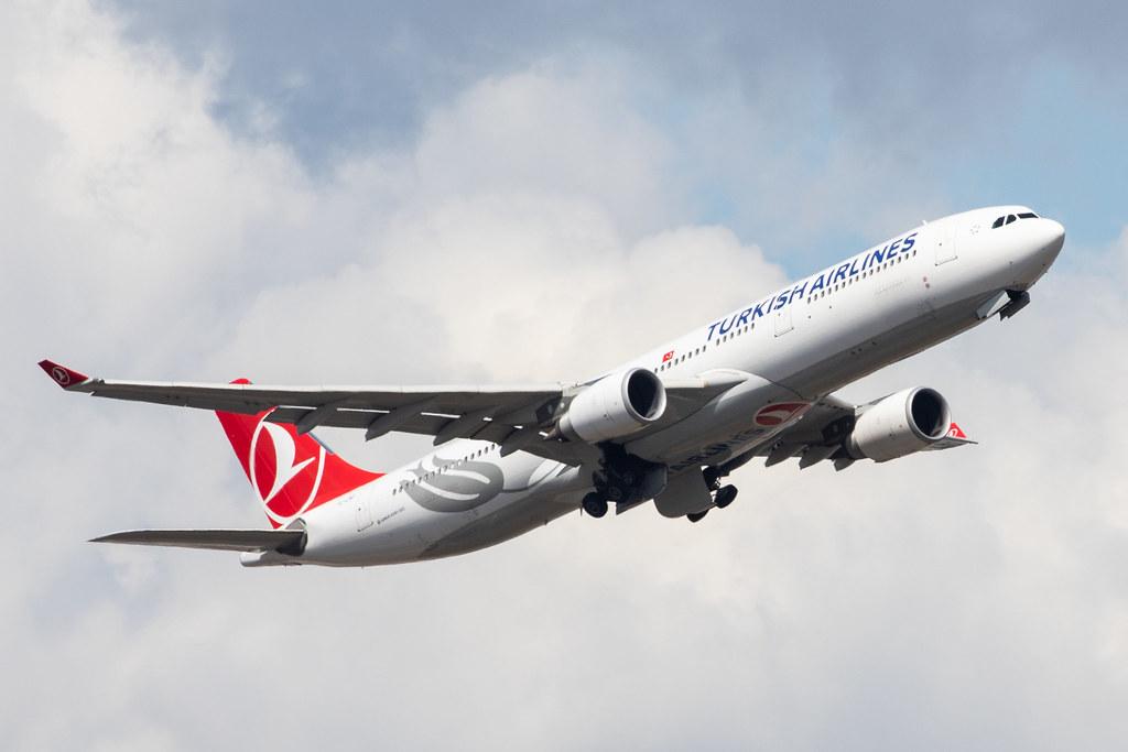 Frankfurt Airport: Turkish Airlines (TK / THY) |  Airbus A330-303 A333 | TC-LND | MSN 1704