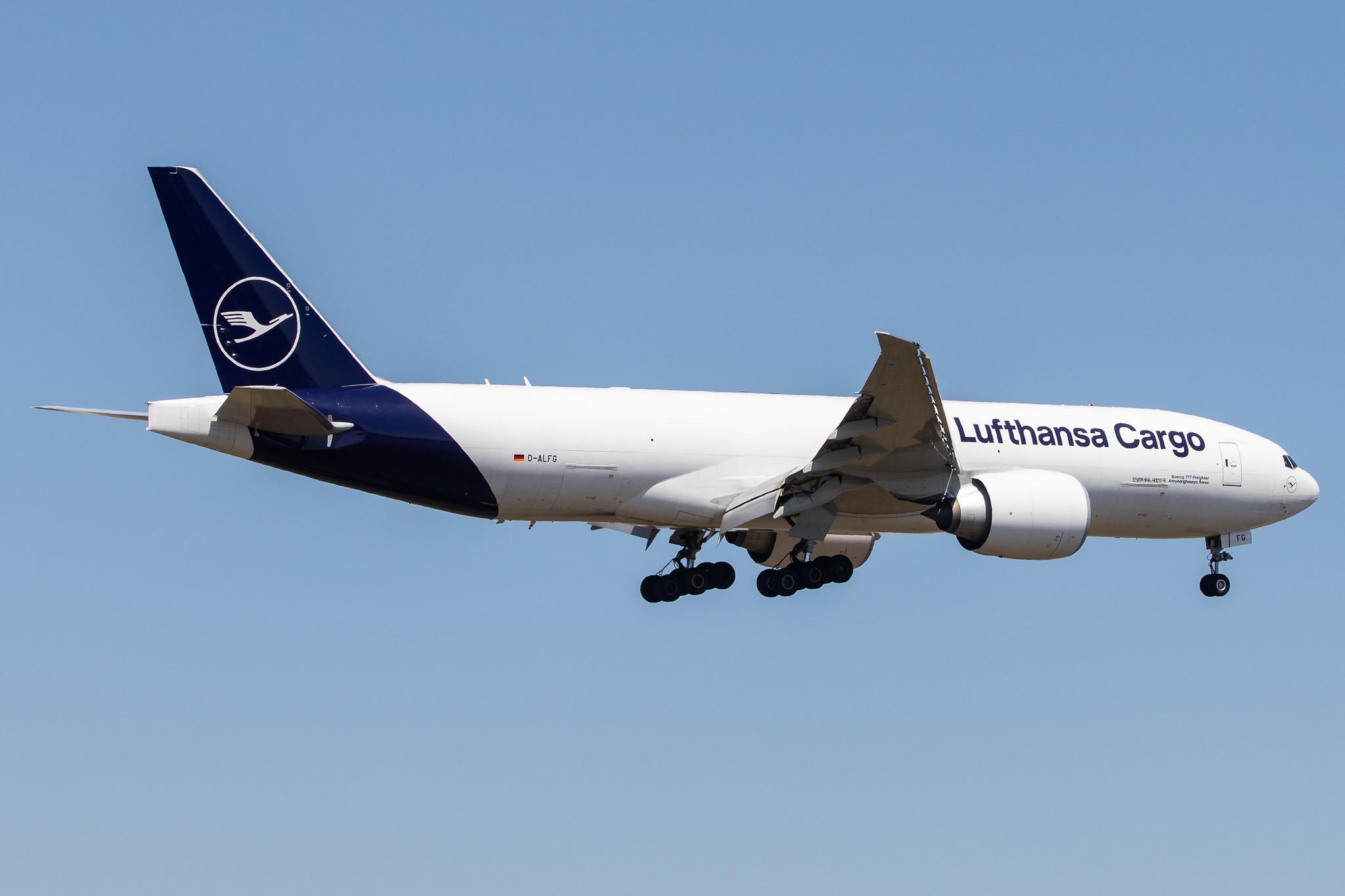 Frankfurt Airport: Lufthansa Cargo (/ GEC) |  Boeing 777-FBT B77L | D-ALFG | MSN 66090