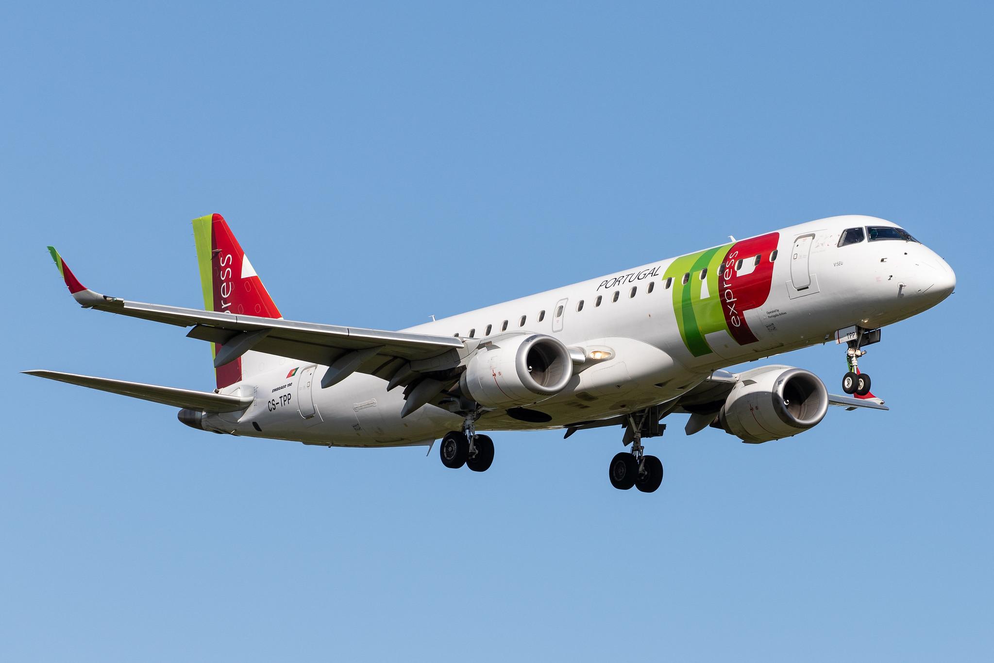 Hamburg Airport: TAP Express (NI / PGA) |  Embraer E190LR E190 | CS-TPP | MSN 19000441