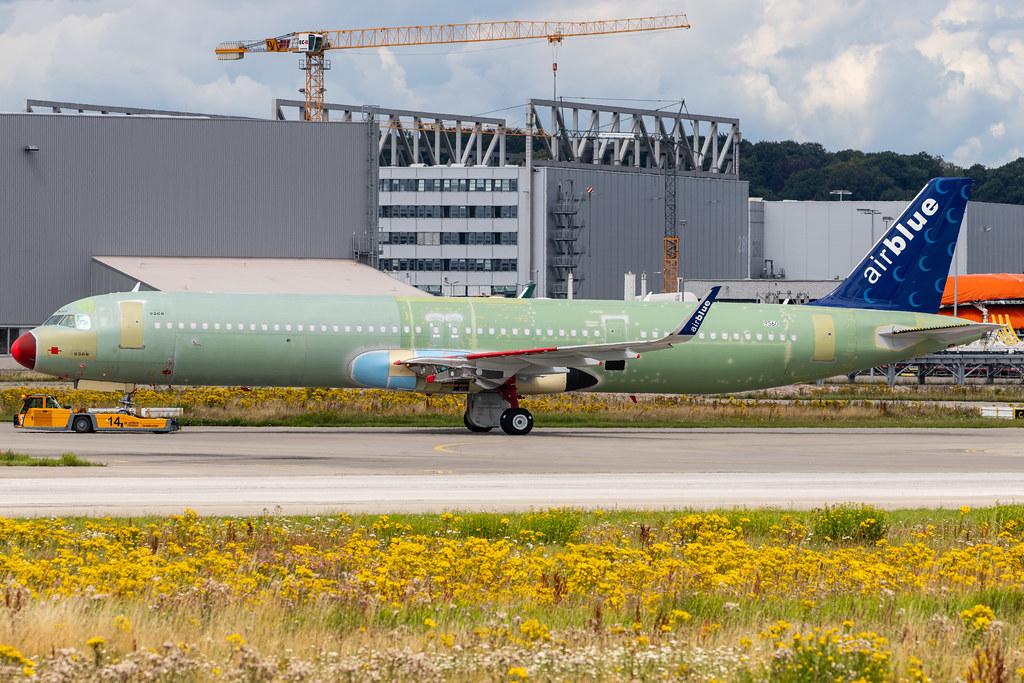 Hamburg Finkenwerder: AirBlue (PA / ABQ) | Airbus A321-251NX A21N | n/a | MSN 9560