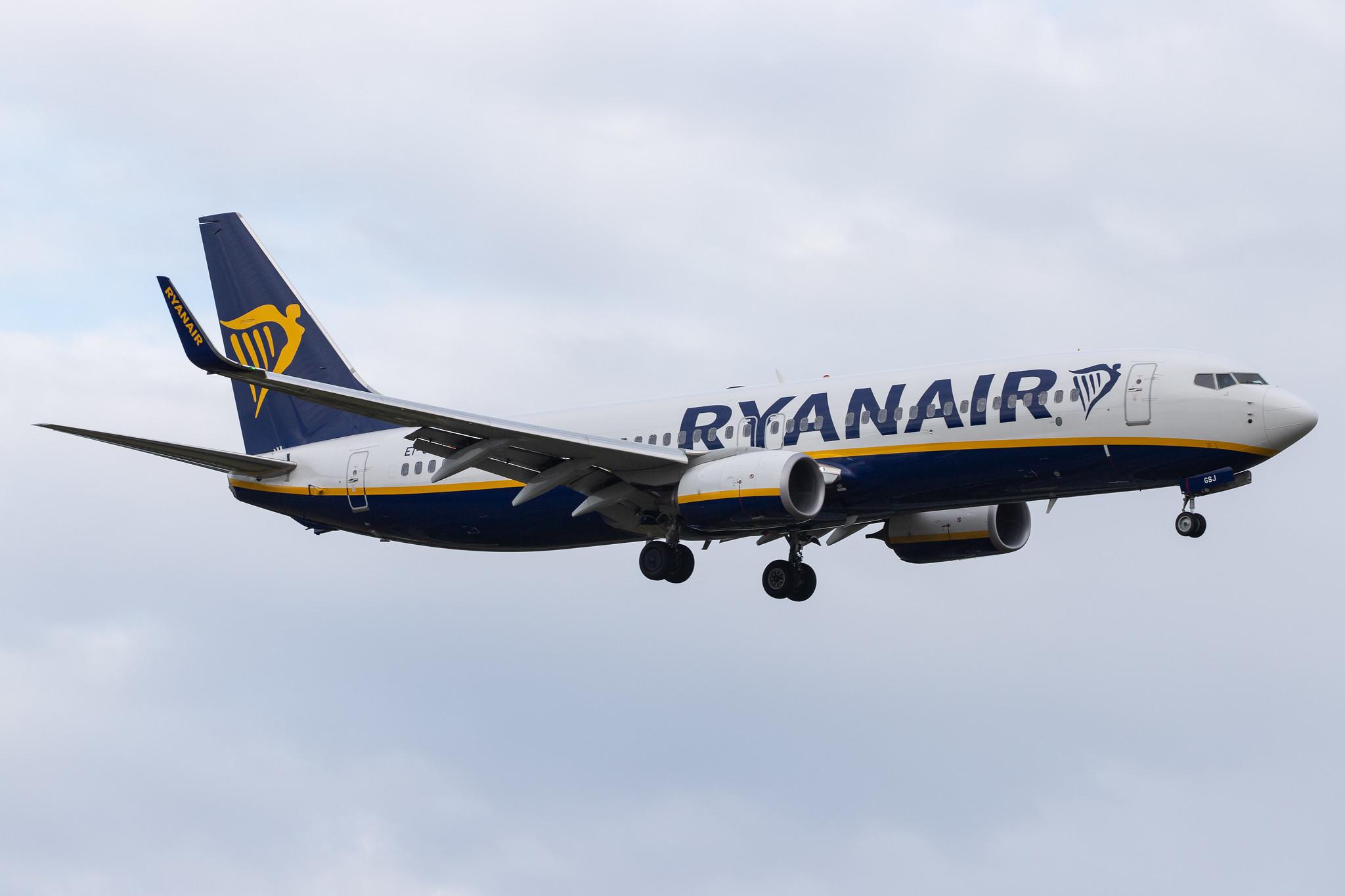Hamburg Airport: Ryanair (FR / RYR) |  Boeing 737-8AS B738 | EI-GSJ | MSN 44845