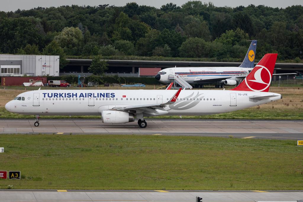 Hamburg Airport: Turkish Airlines (TK / THY) |  Airbus A321-231 A321 | TC-JTE | MSN 6869