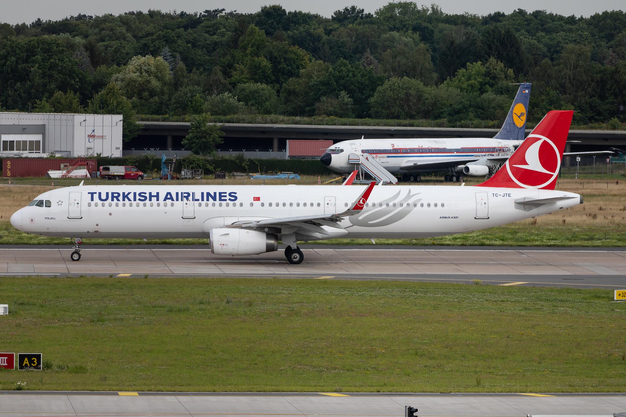 Hamburg Airport: Turkish Airlines (TK / THY) |  Airbus A321-231 A321 | TC-JTE | MSN 6869
