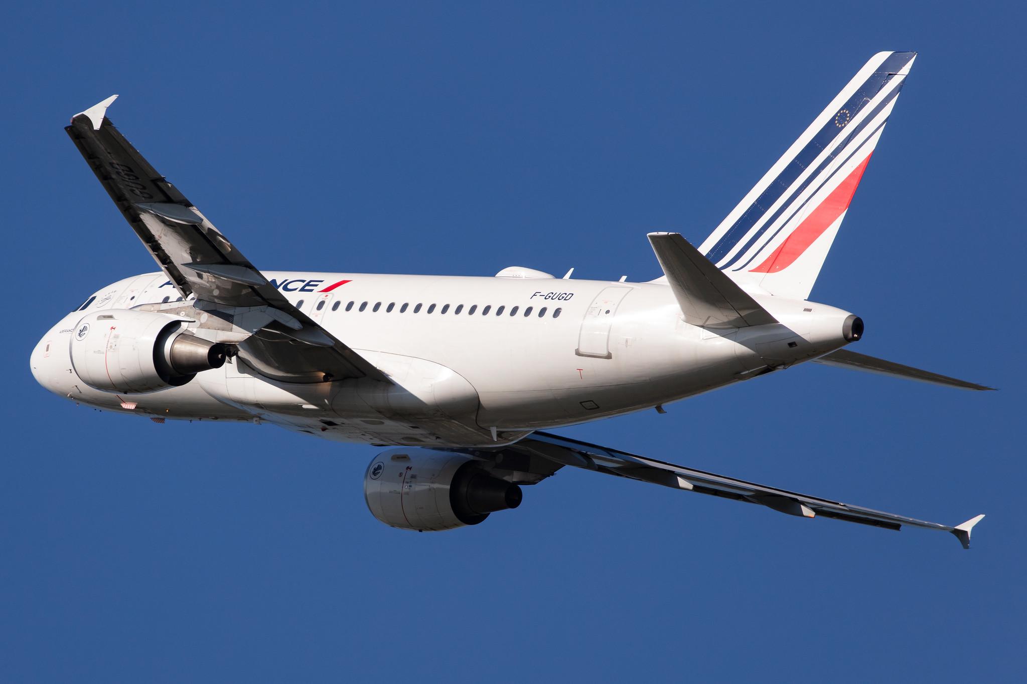 Hamburg Airport: Air France (AF / AFR) |  Airbus A318-111 A318 | F-GUGD | MSN 2081