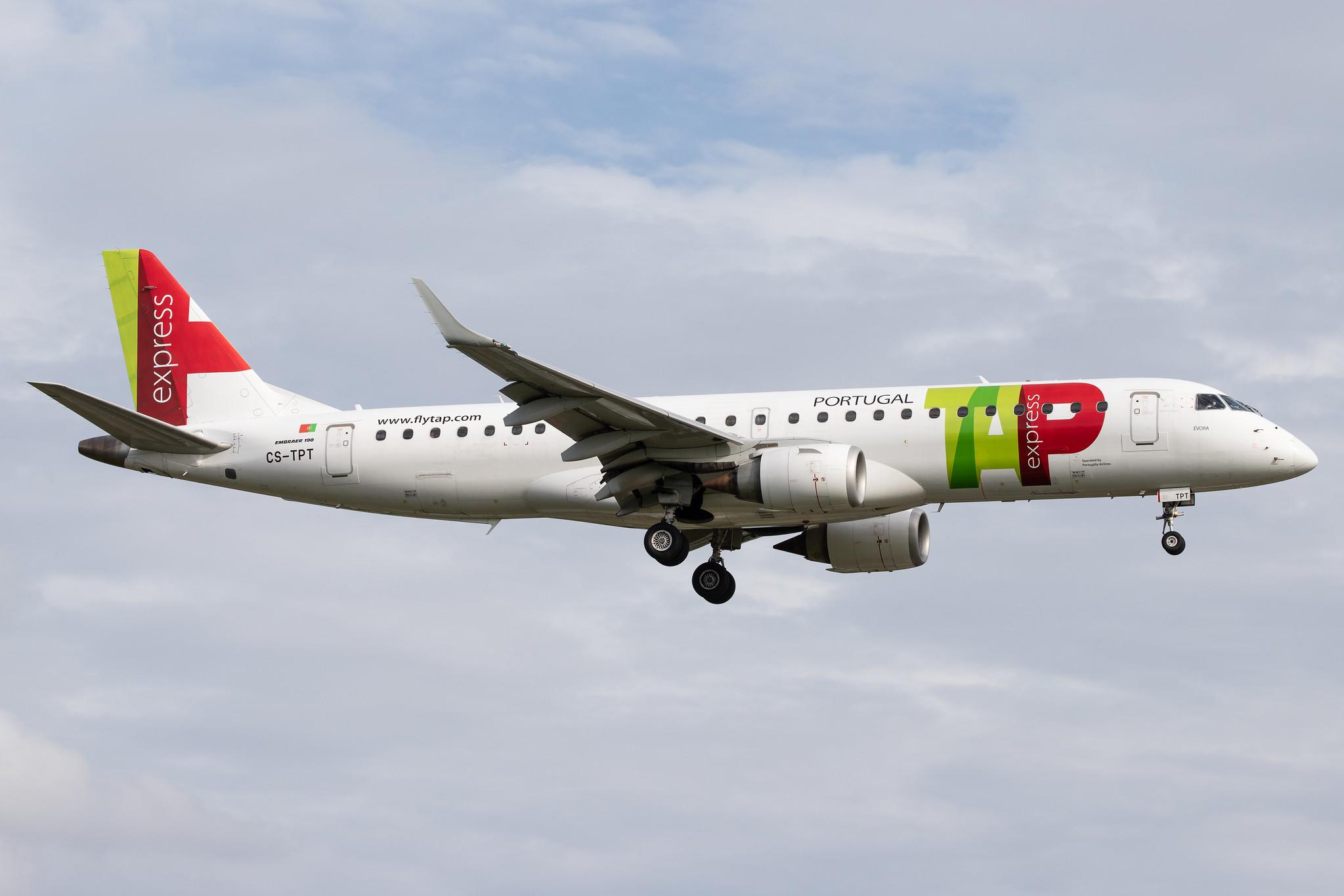 Hamburg Airport: TAP Express (NI / PGA) |  Embraer E190LR E190 | CS-TPT | MSN 19000495