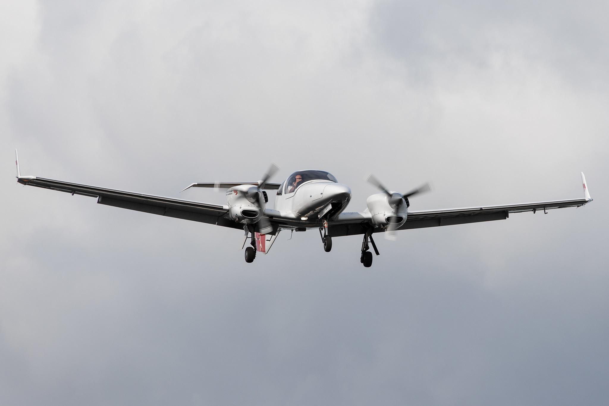 Hamburg Airport: Martinair Holland  |  Diamond DA42NG Twin Star DA42 | PH-MFA | MSN 42.N009