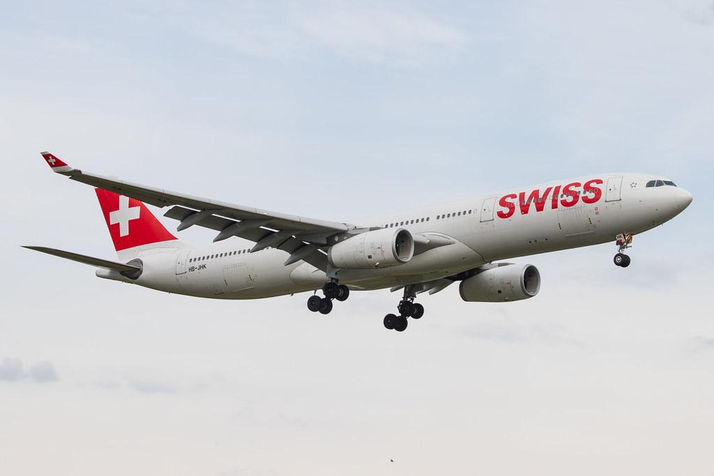 Hamburg Airport: Swiss (LX / SWR) |  Airbus A330-343 A333 | HB-JHK | MSN 1276