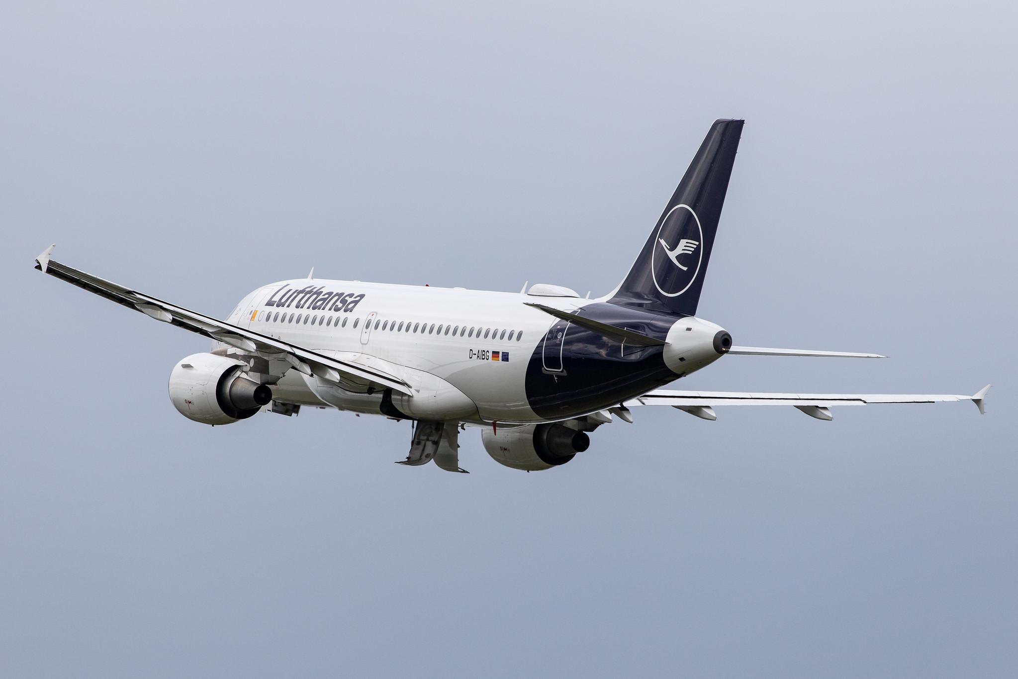 Hamburg Airport: Lufthansa (LH / DLH) |  Airbus A319-112 A319 | D-AIBG | MSN 4841