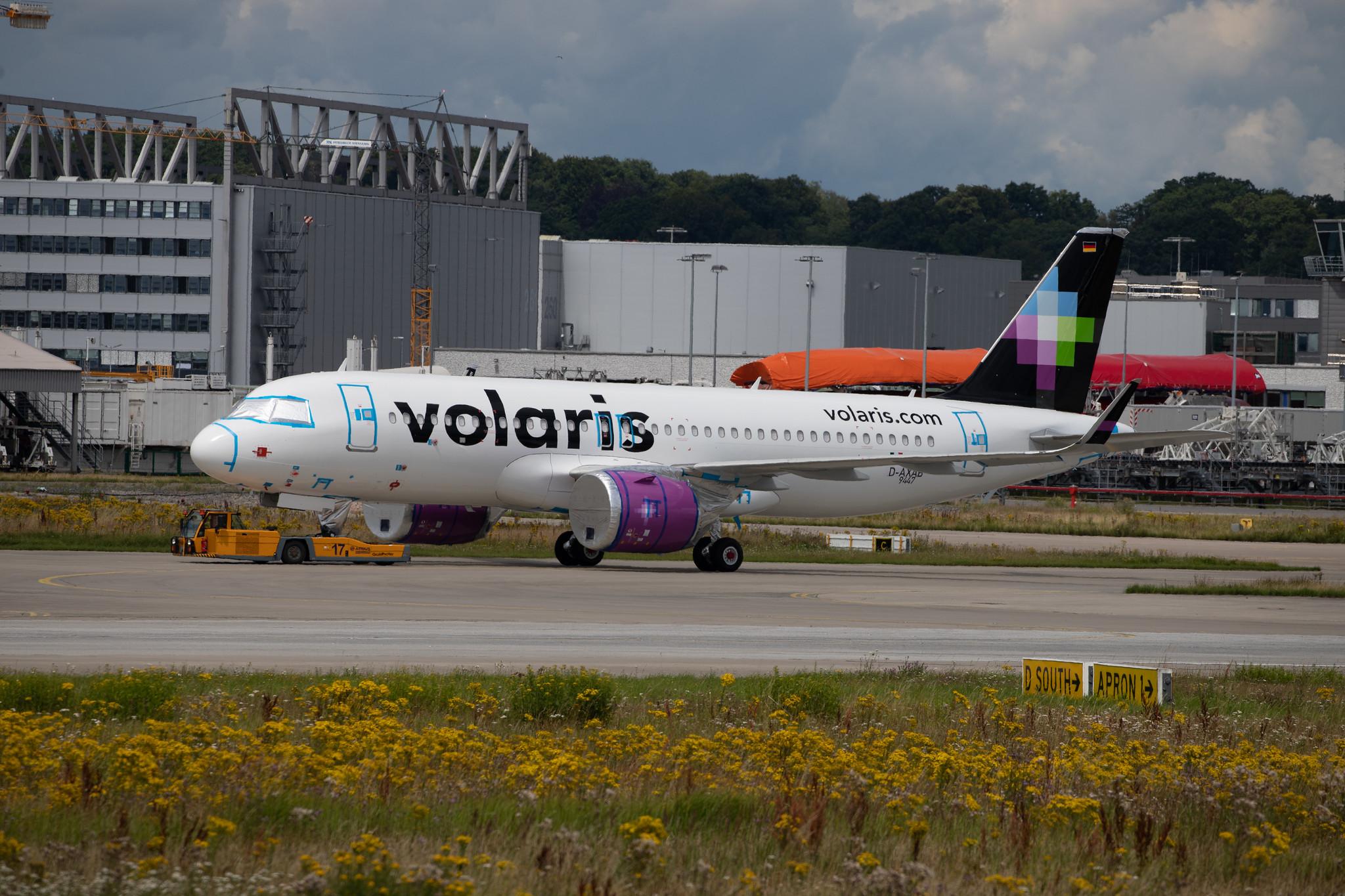 Hamburg Finkenwerder: Volaris (Y4 / VOI) |  Airbus A320-271N A20N | D-AXAB | MSN 9447