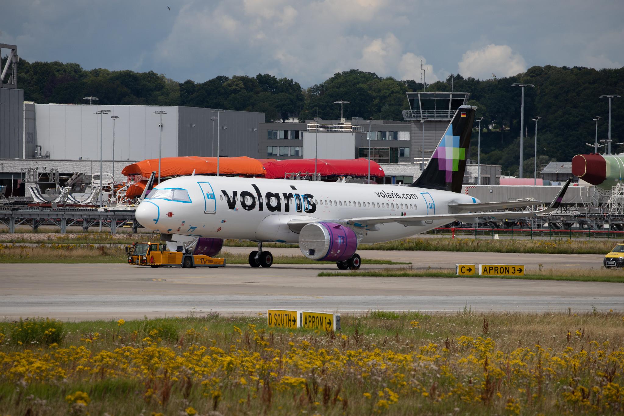 Hamburg Finkenwerder: Volaris (Y4 / VOI) |  Airbus A320-271N A20N | D-AXAB | MSN 9447