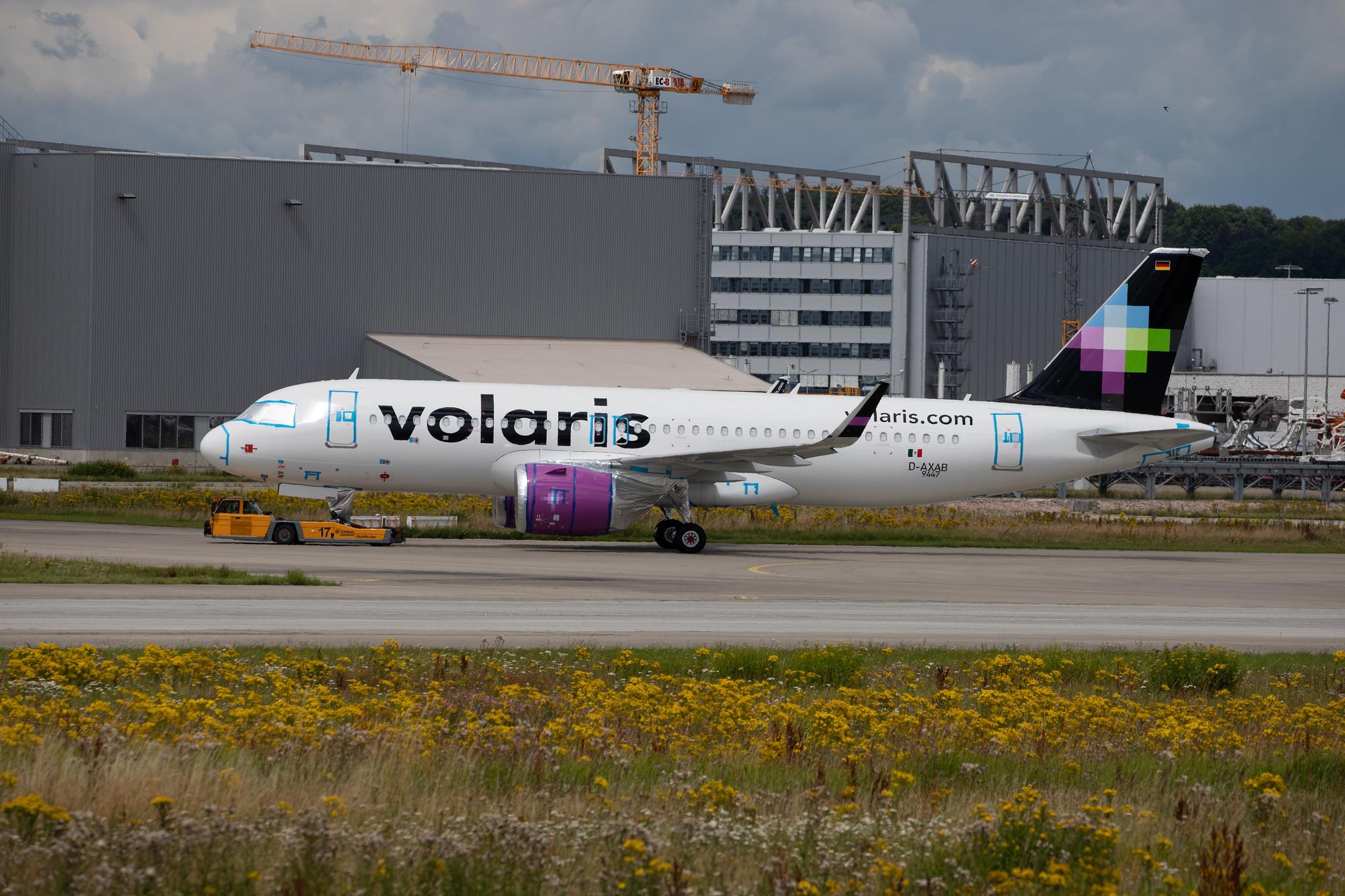 Hamburg Finkenwerder: Volaris (Y4 / VOI) |  Airbus A320-271N A20N | D-AXAB | MSN 9447