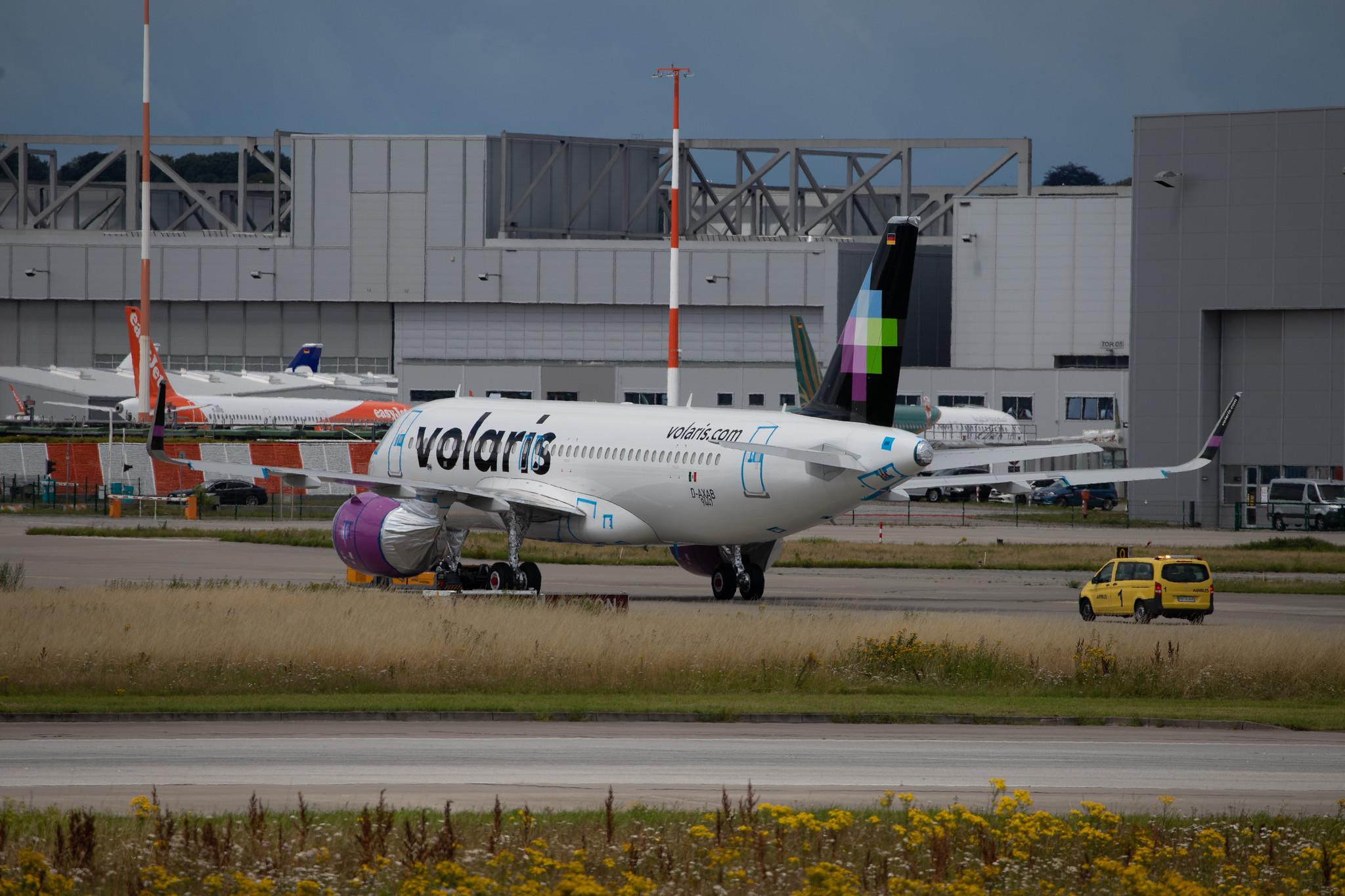 Hamburg Finkenwerder: Volaris (Y4 / VOI) |  Airbus A320-271N A20N | D-AXAB | MSN 9447