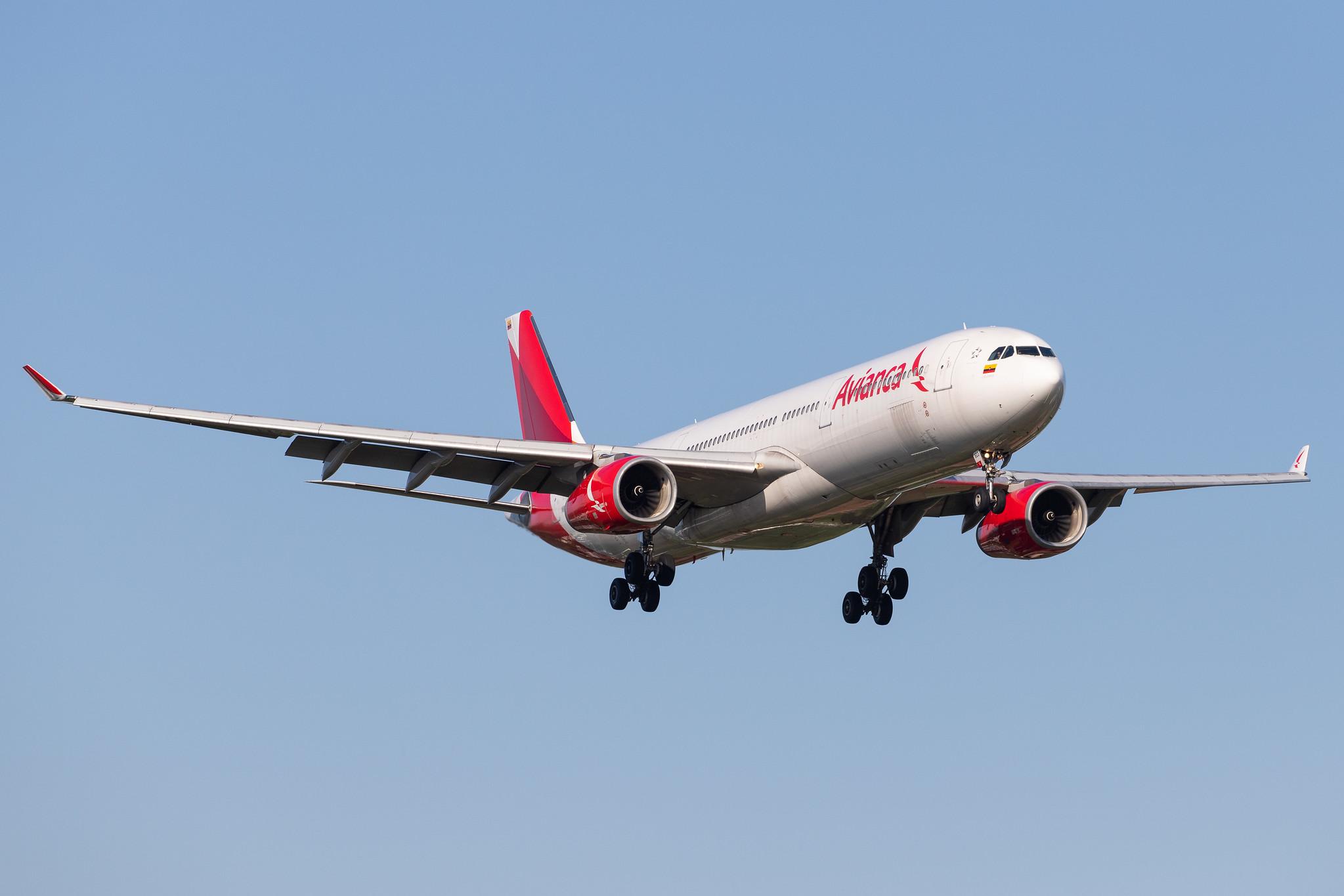 Hamburg Airport: Avianca (AV / AVA) |  Airbus A330-343 A333 | N803AV | MSN 1357