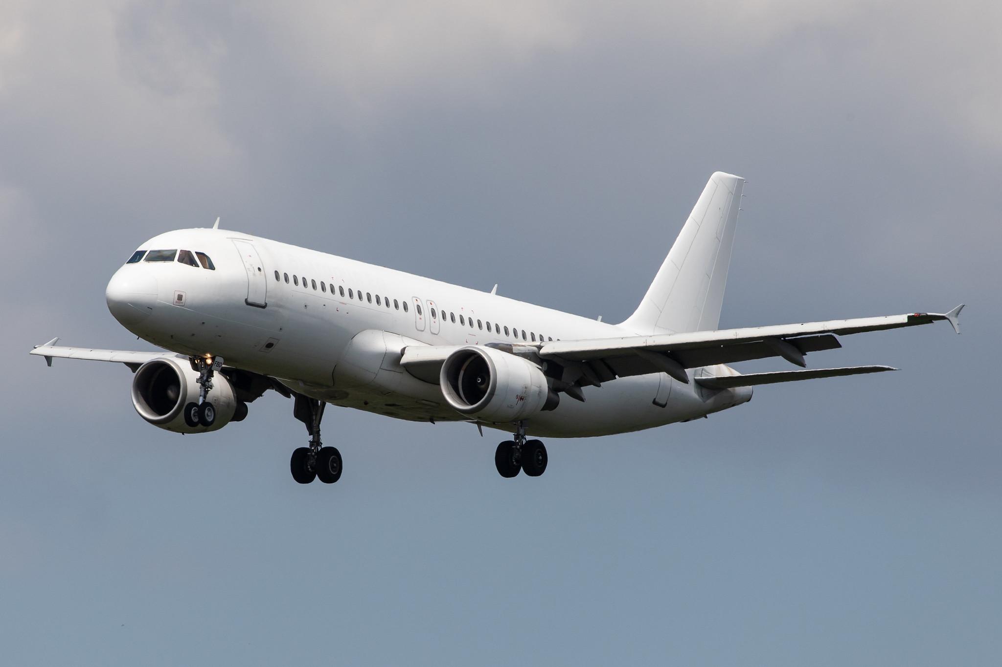 Frankfurt Airport: Bulgaria Air (FB / LZB) |  Airbus A320-214 A320 | LZ-FBD | MSN 2596